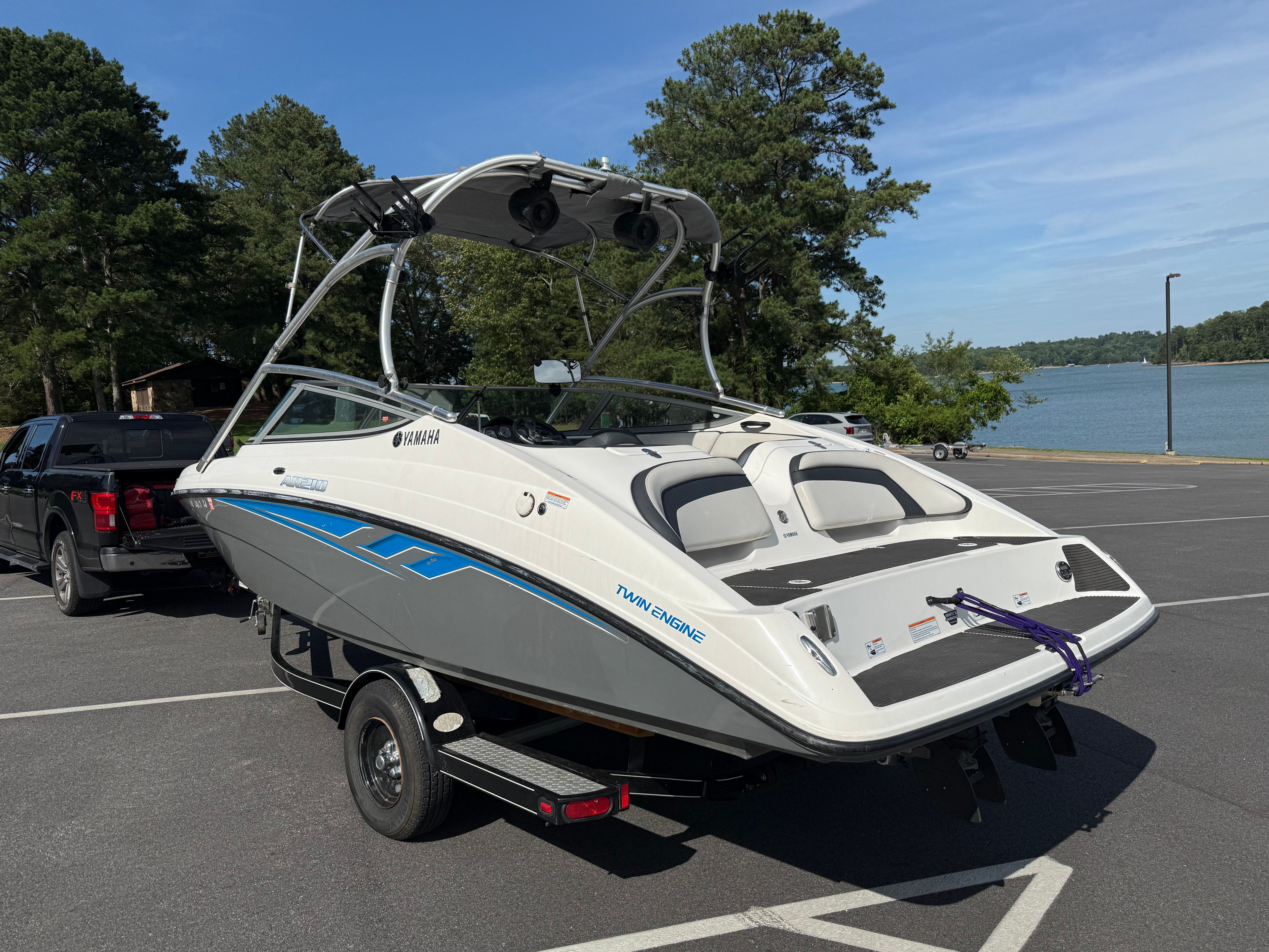 2015 Yamaha Boats AR210 - 3