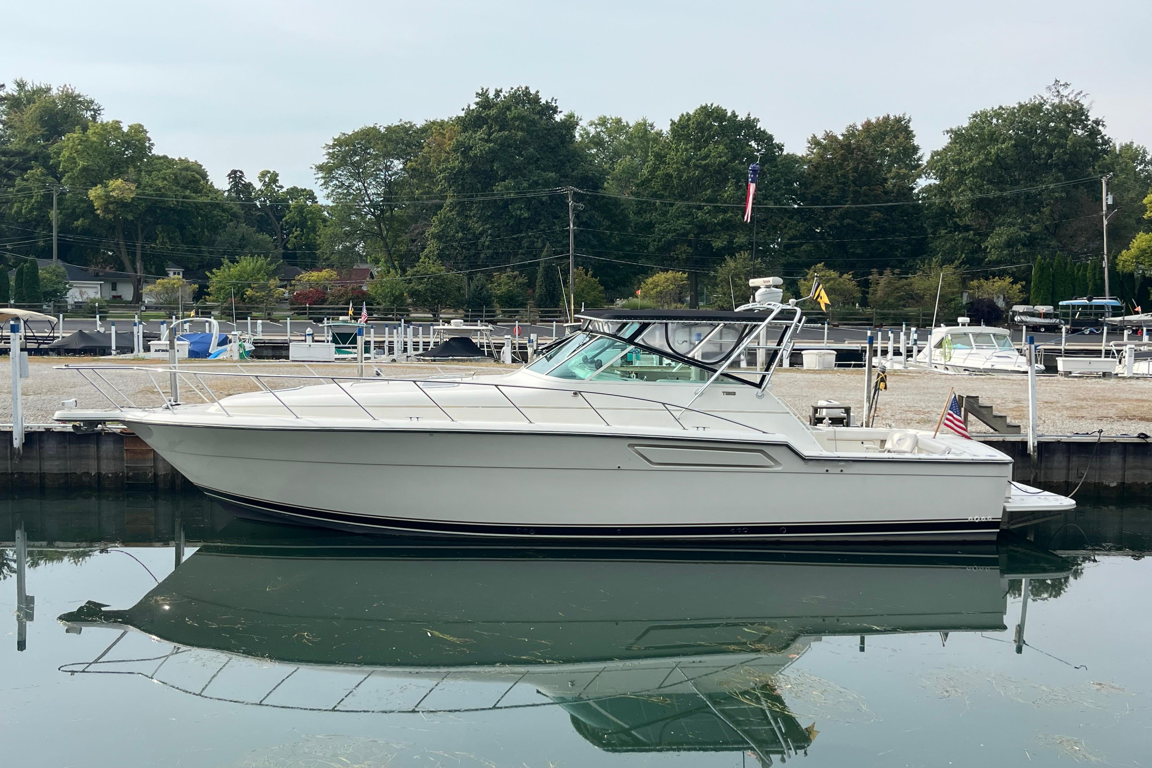 1992 Tiara Yachts 4300 Open