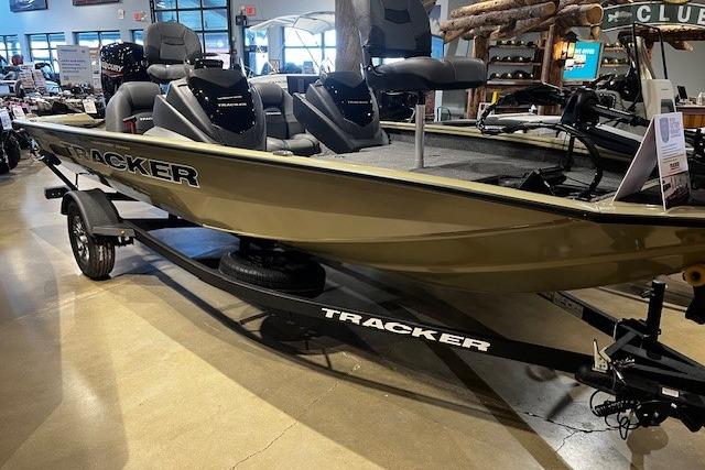 2026 Tracker Pro Team 175