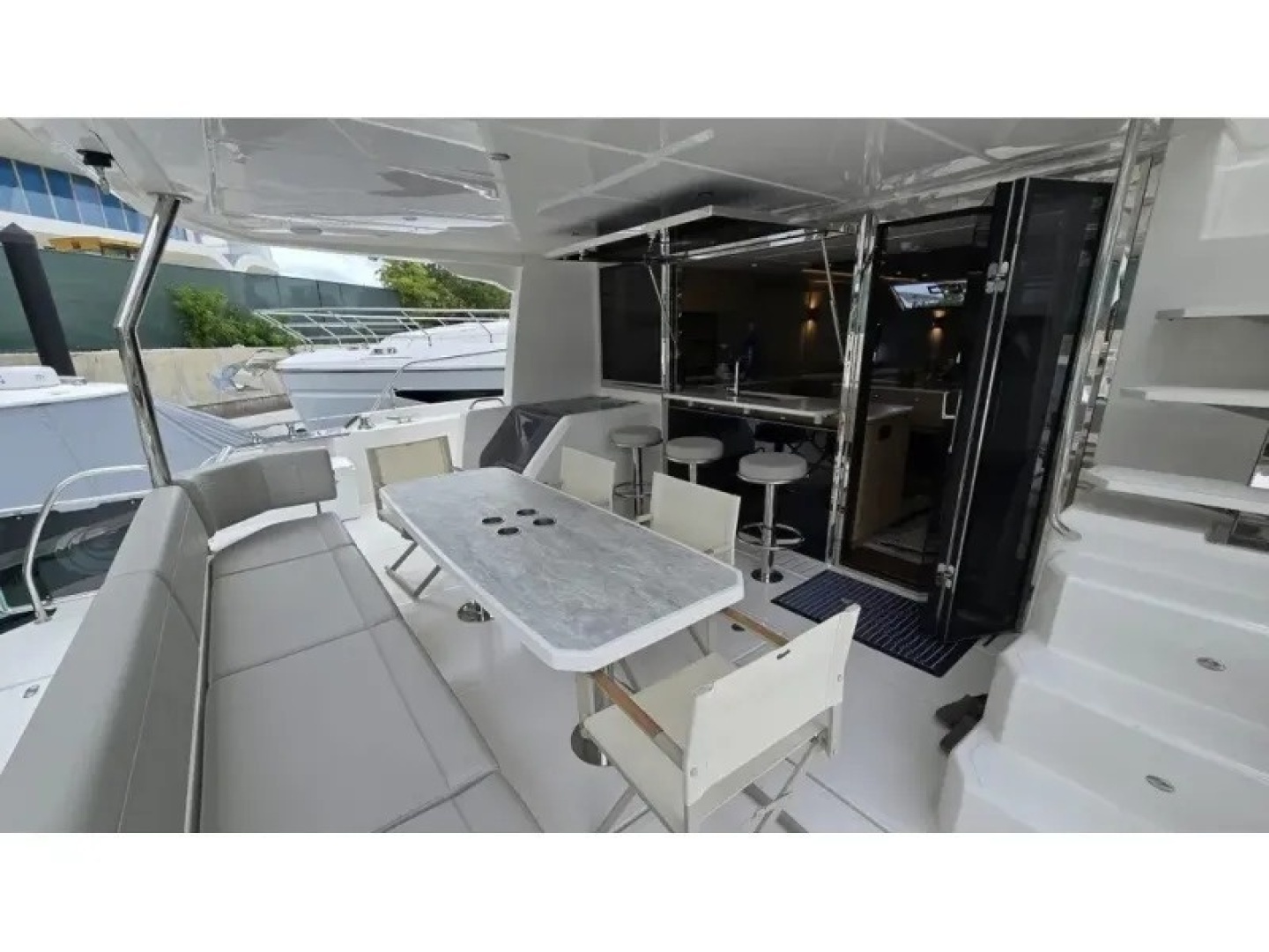 2025 Aquila 54 YACHT - Image 10