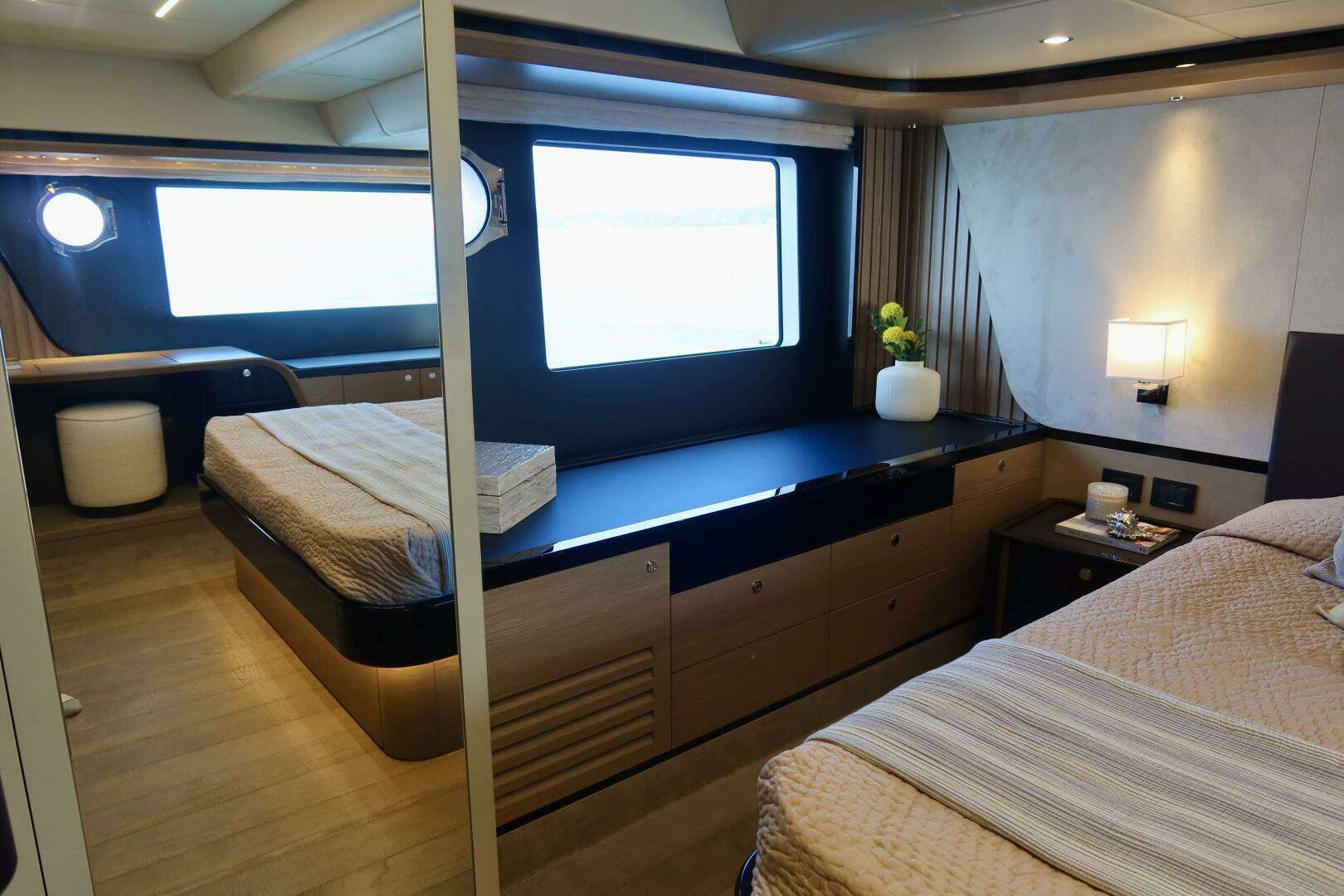 2026 Absolute 58 Navetta - Image 28