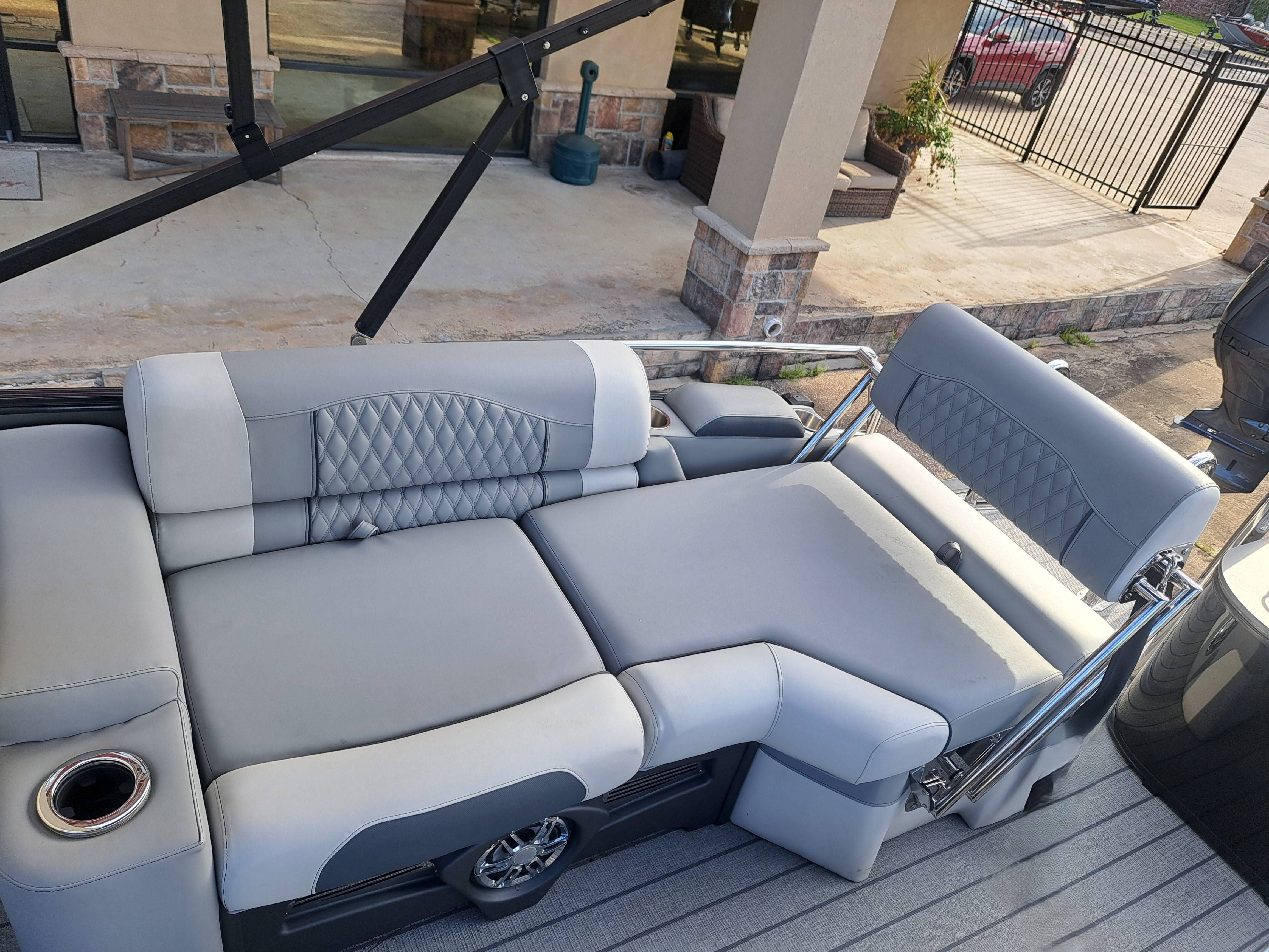 2025 Avalon Catalina Quad Lounge Shift - 23' - 24