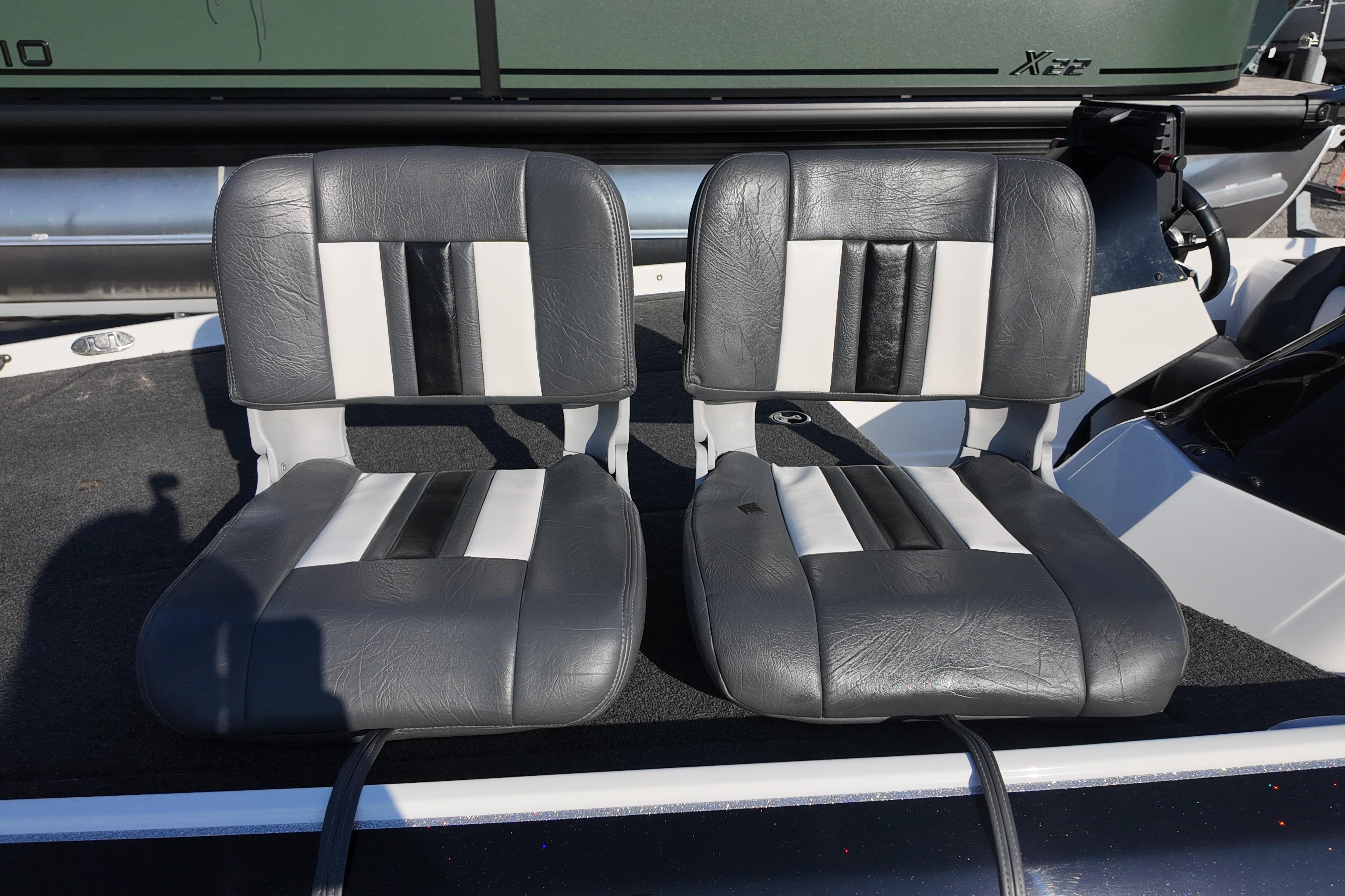 Two-tone leather seats on a 2022 Bullet 21SDC boat, showcasing sleek design.