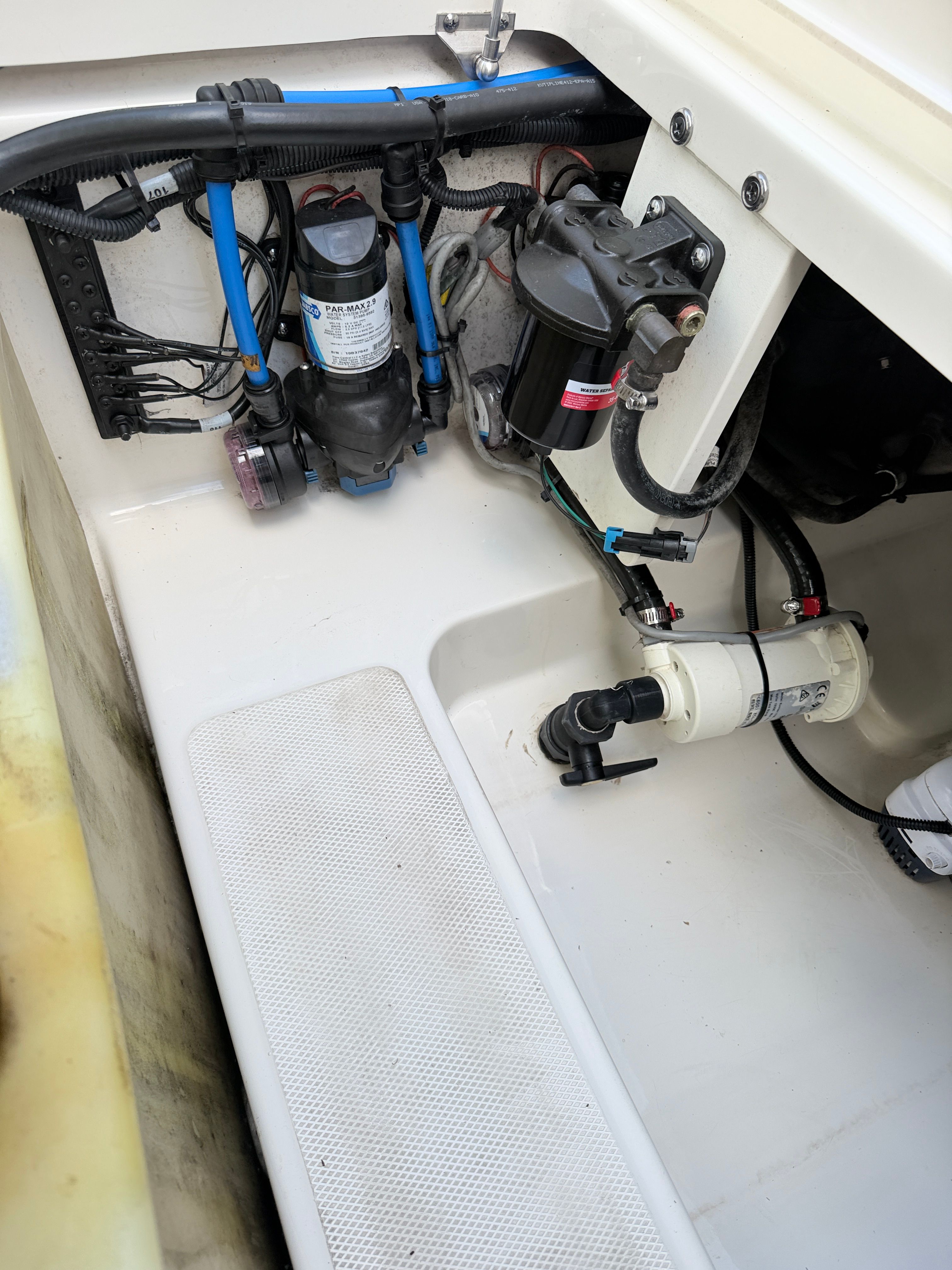 2020 Boston Whaler Vantage 230 - 36