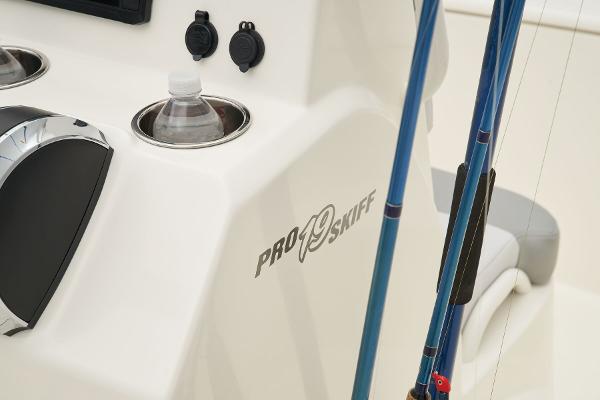 2026 Mako Pro Skiff 19 CC - 52