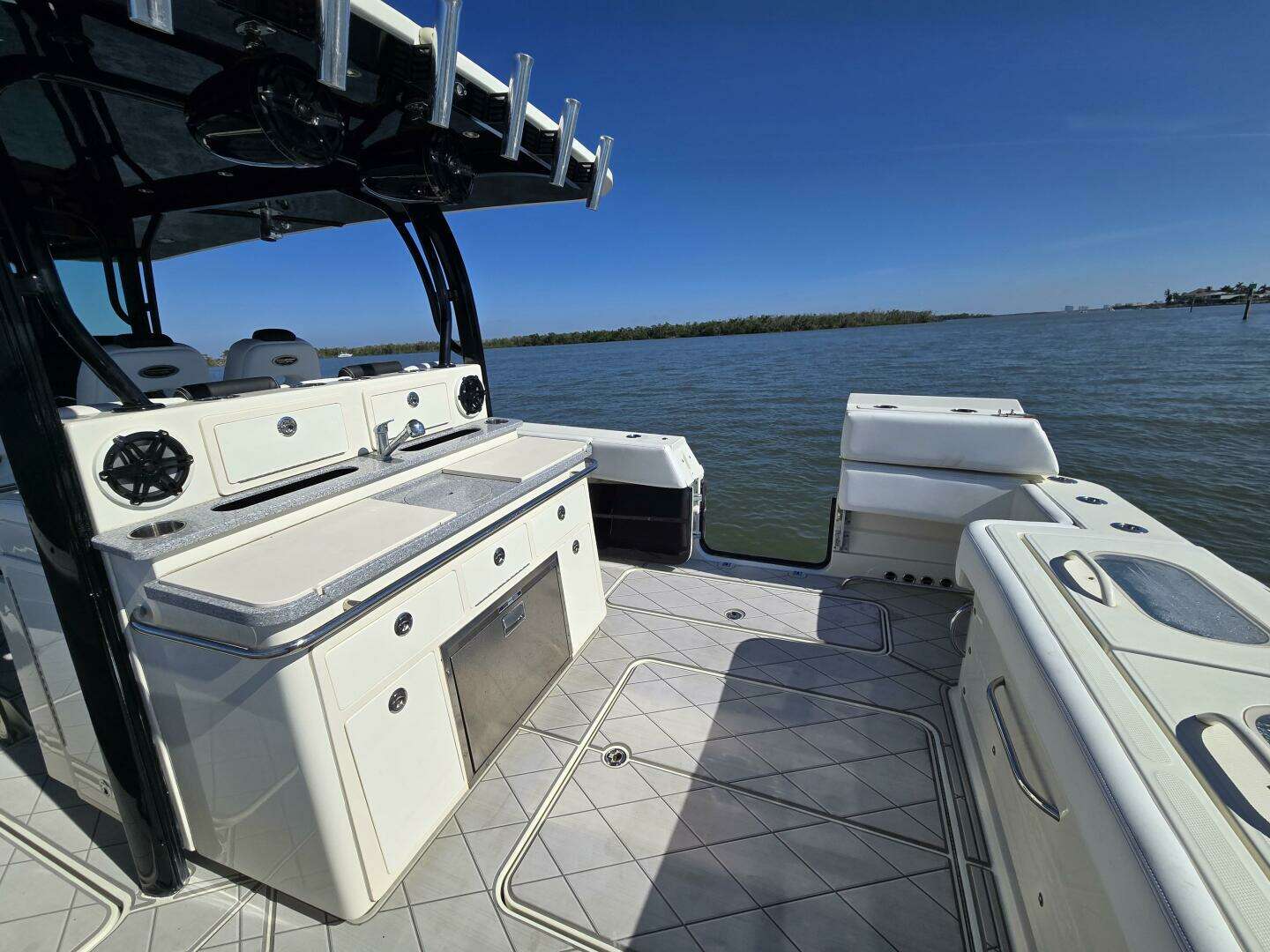 2018 HCB 42 Siesta - Image 16