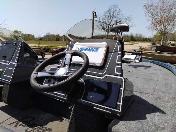 2025 Ranger ALPHA 208 boat dashboard with Lowrance navigation system.
