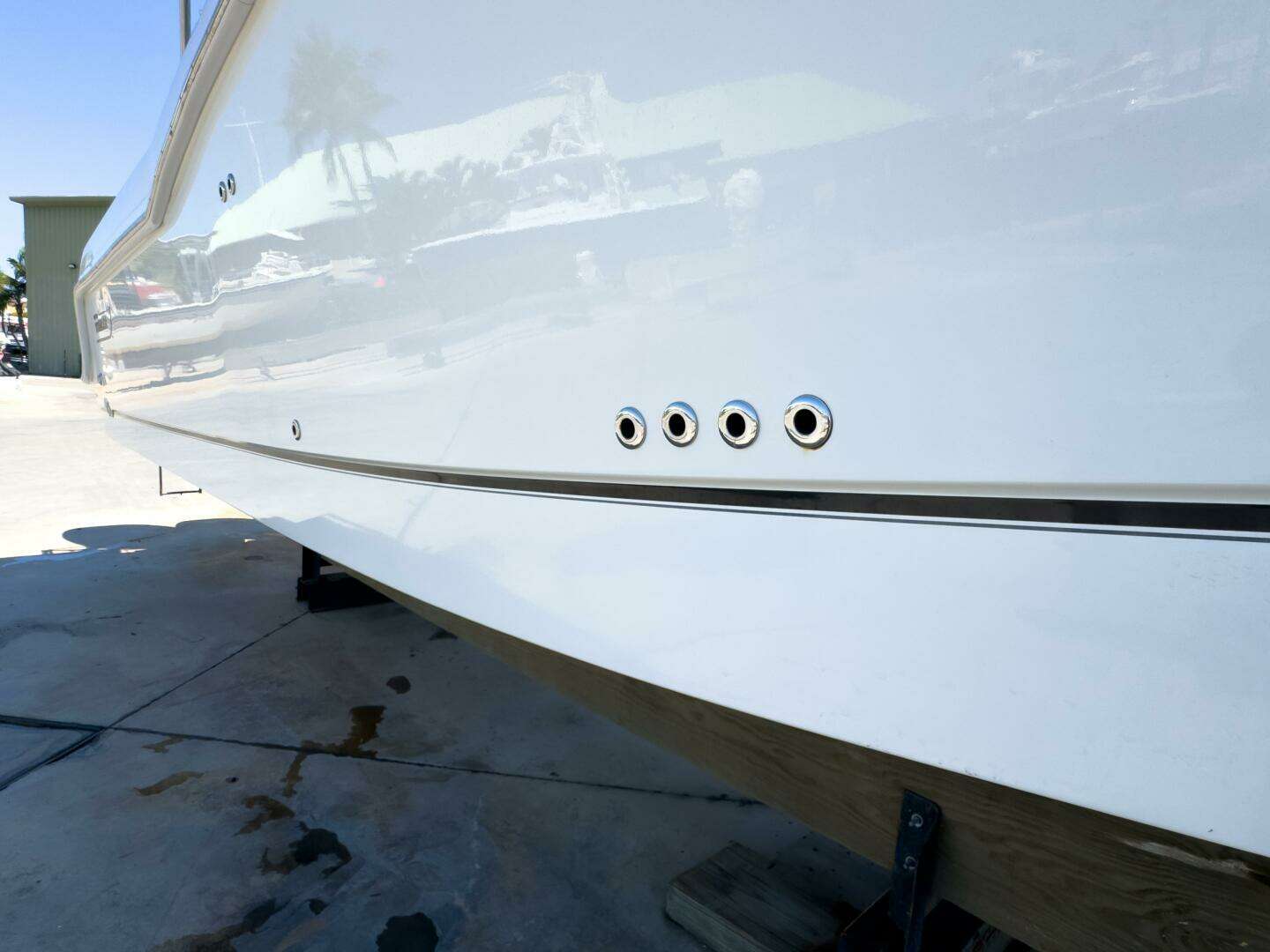 2018 Boston Whaler 315 Conquest - Image 4