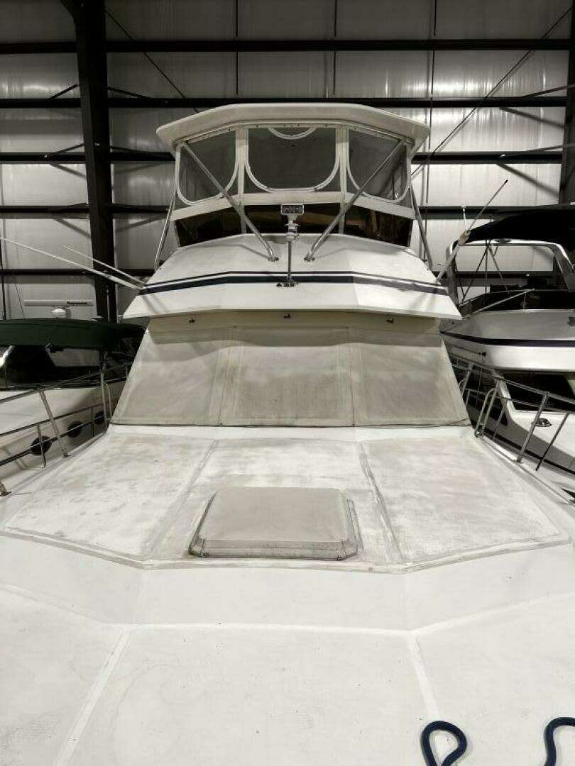 1989 Hi-Star 48 Sundeck - Image 2