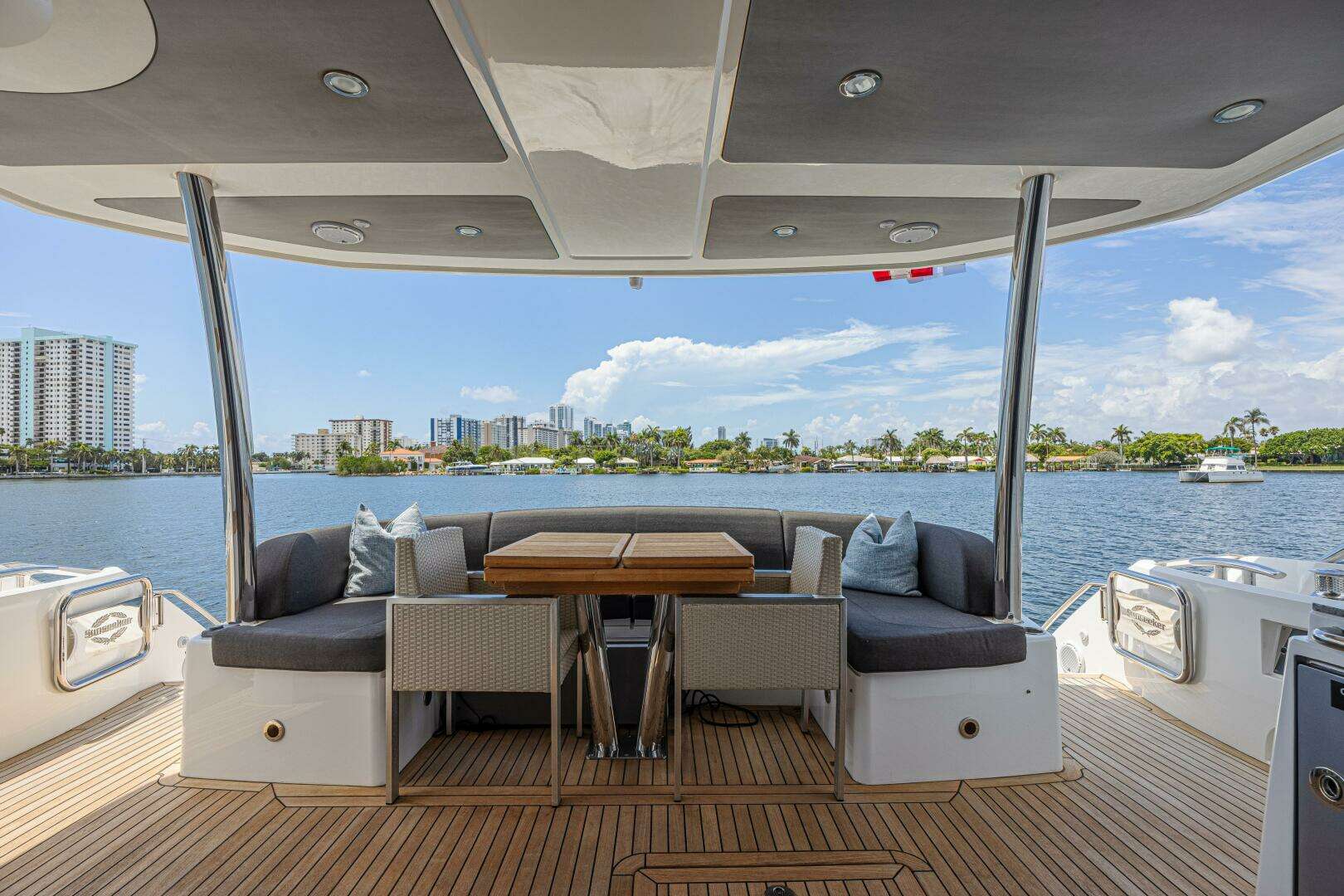 2017 Sunseeker 75 Yacht - Image 16