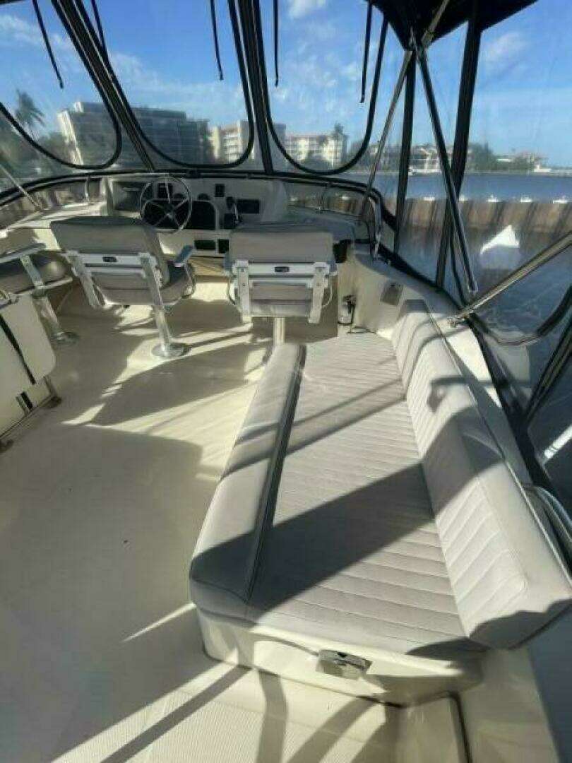 2005 Mainship — - Image 12