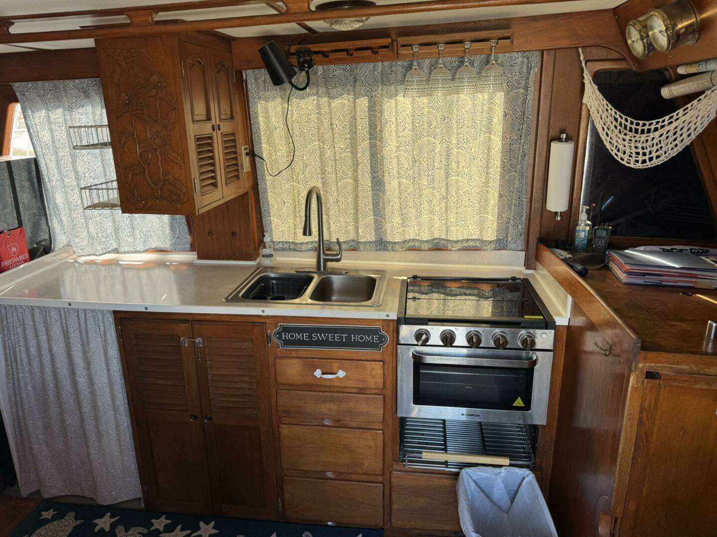 1986 Marine Trader 34 Double Cabin - Image 73