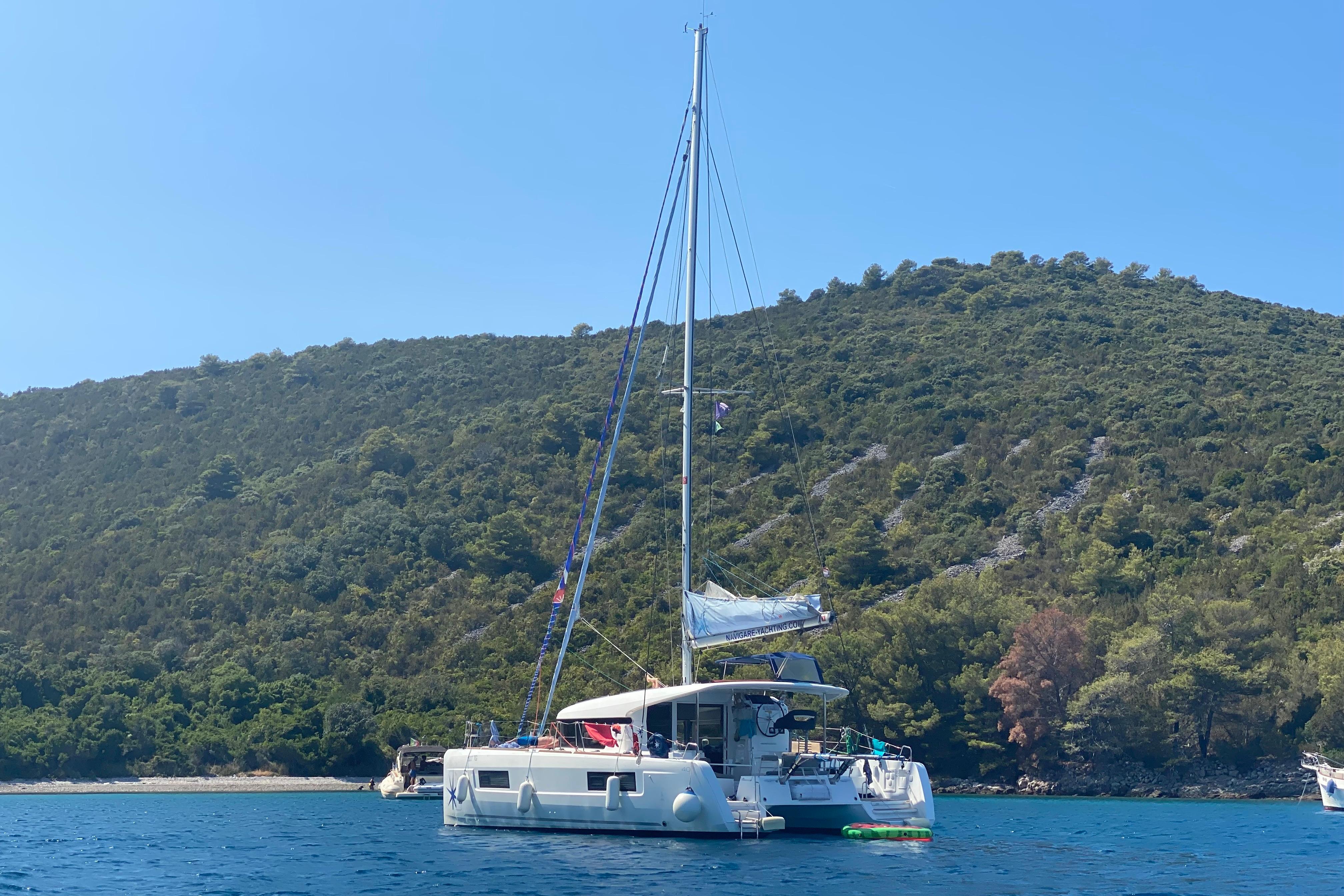 2019 Lagoon 40