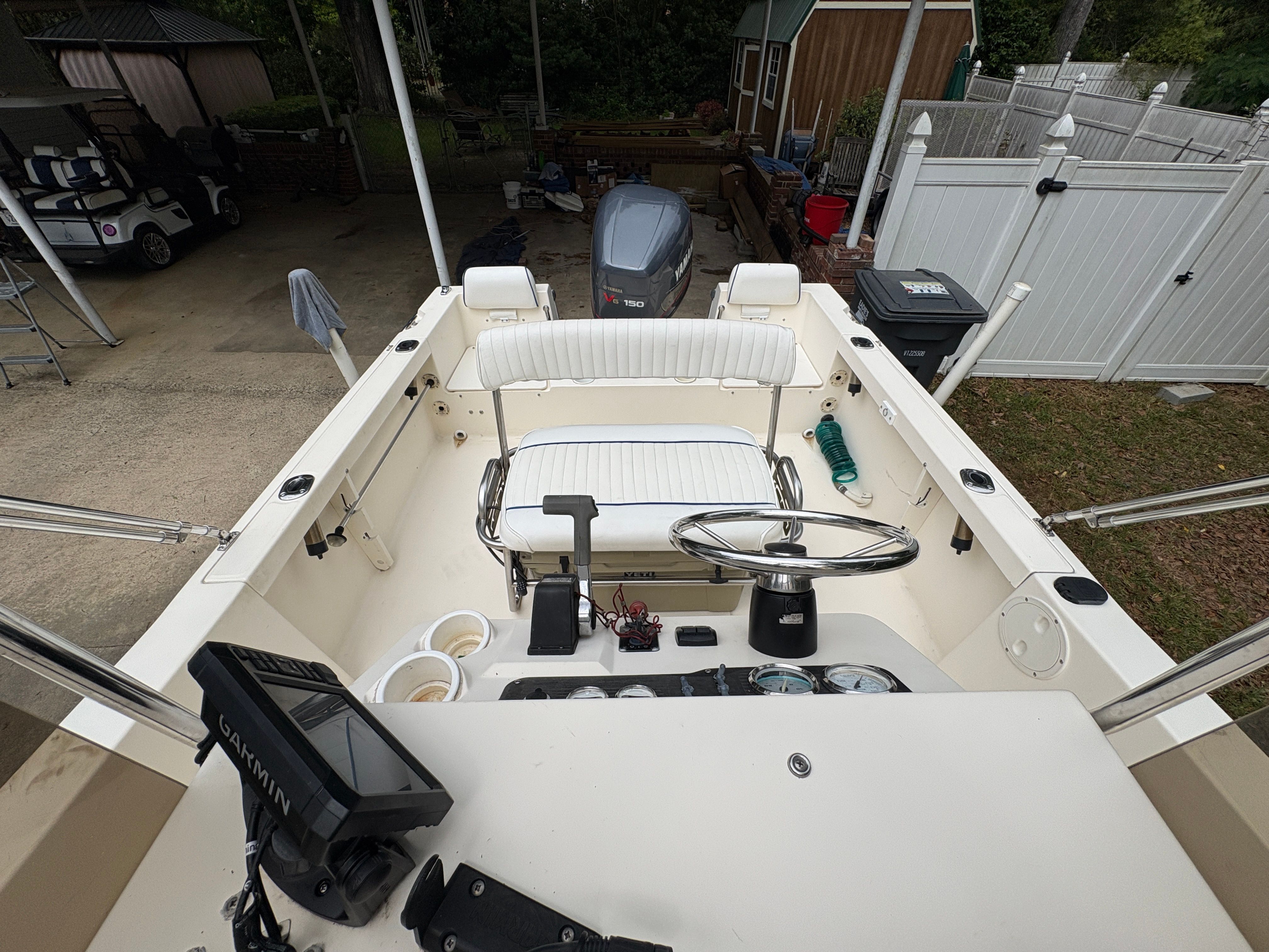 2002 Sea Hunt Tritan 202 - 10