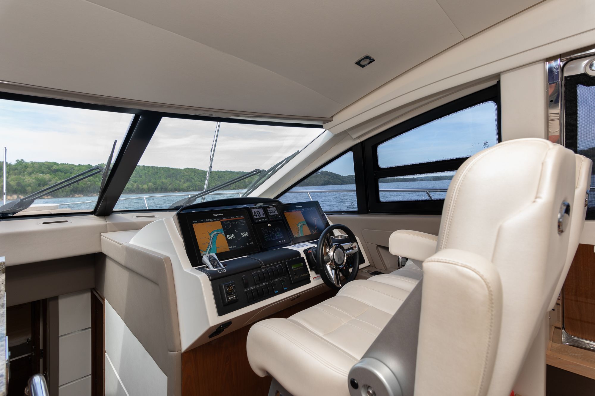 2018 Sea Ray L 650 FLY - 22