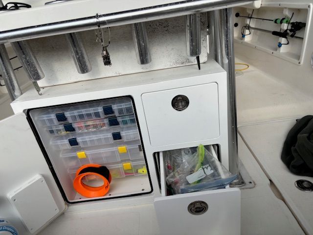 2008 ProKat 2200 Center Console - 8