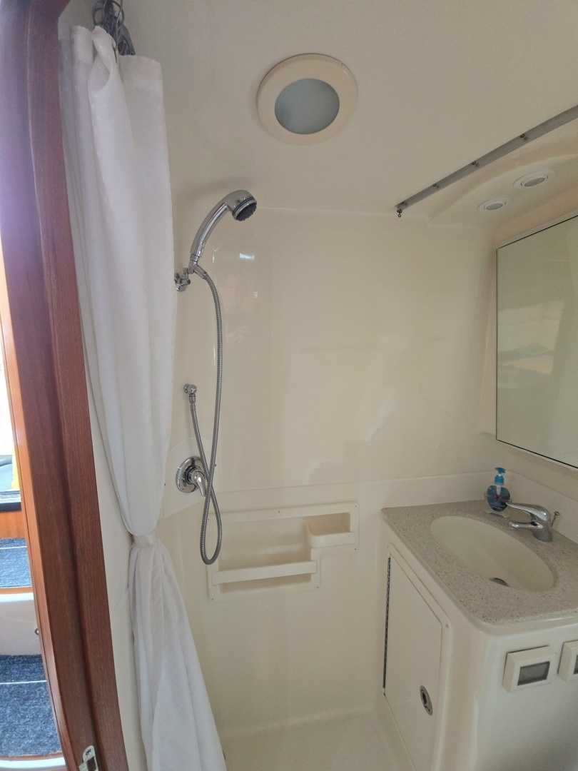 2006 Tiara Yachts 3600 Open - Image 28