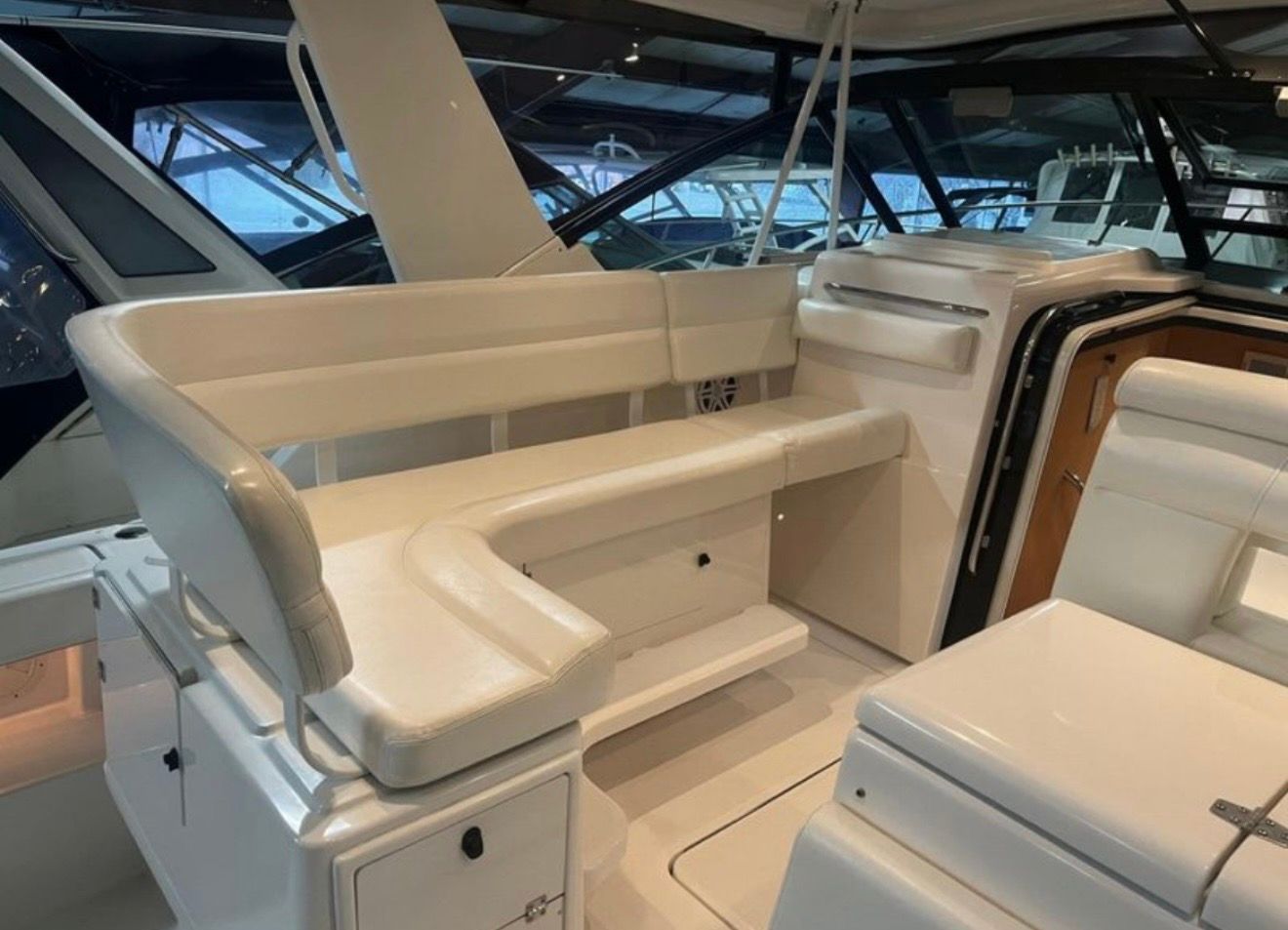 2000 Tiara Yachts 3500 Open - 4