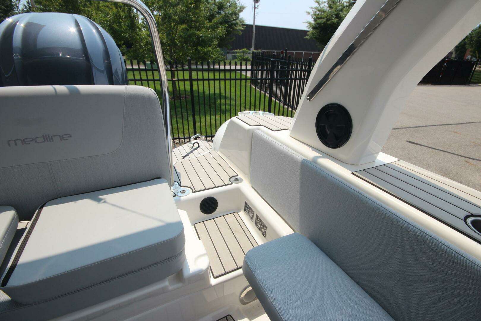 2024 Zodiac Medline 7.5 NEO - Image 16