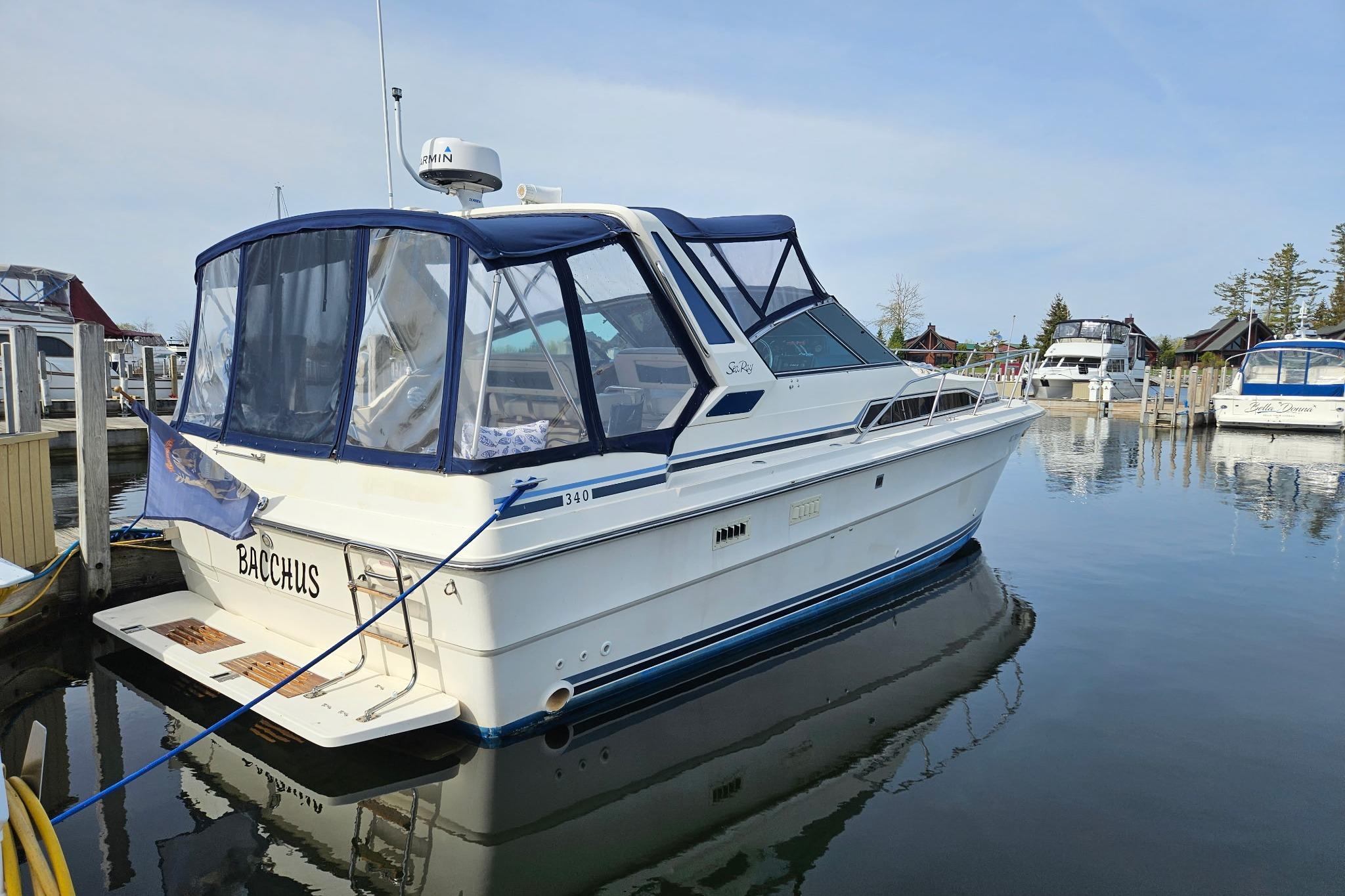 1986 Sea Ray 340 Sundancer