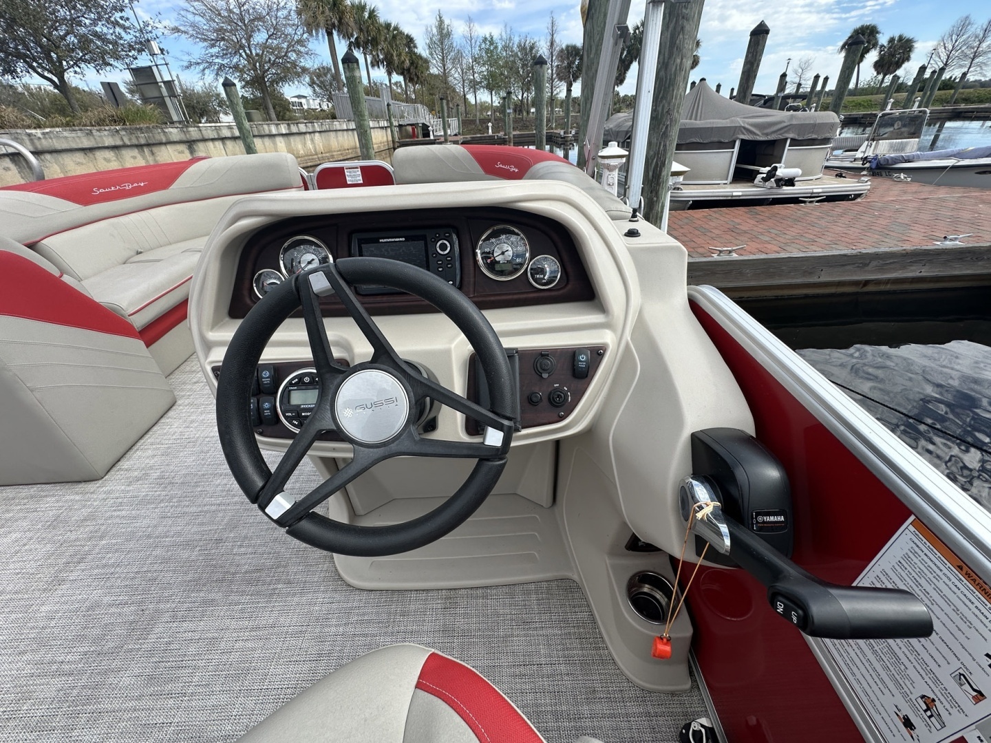 2022 South Bay LE Series Tri Hull - Image 15