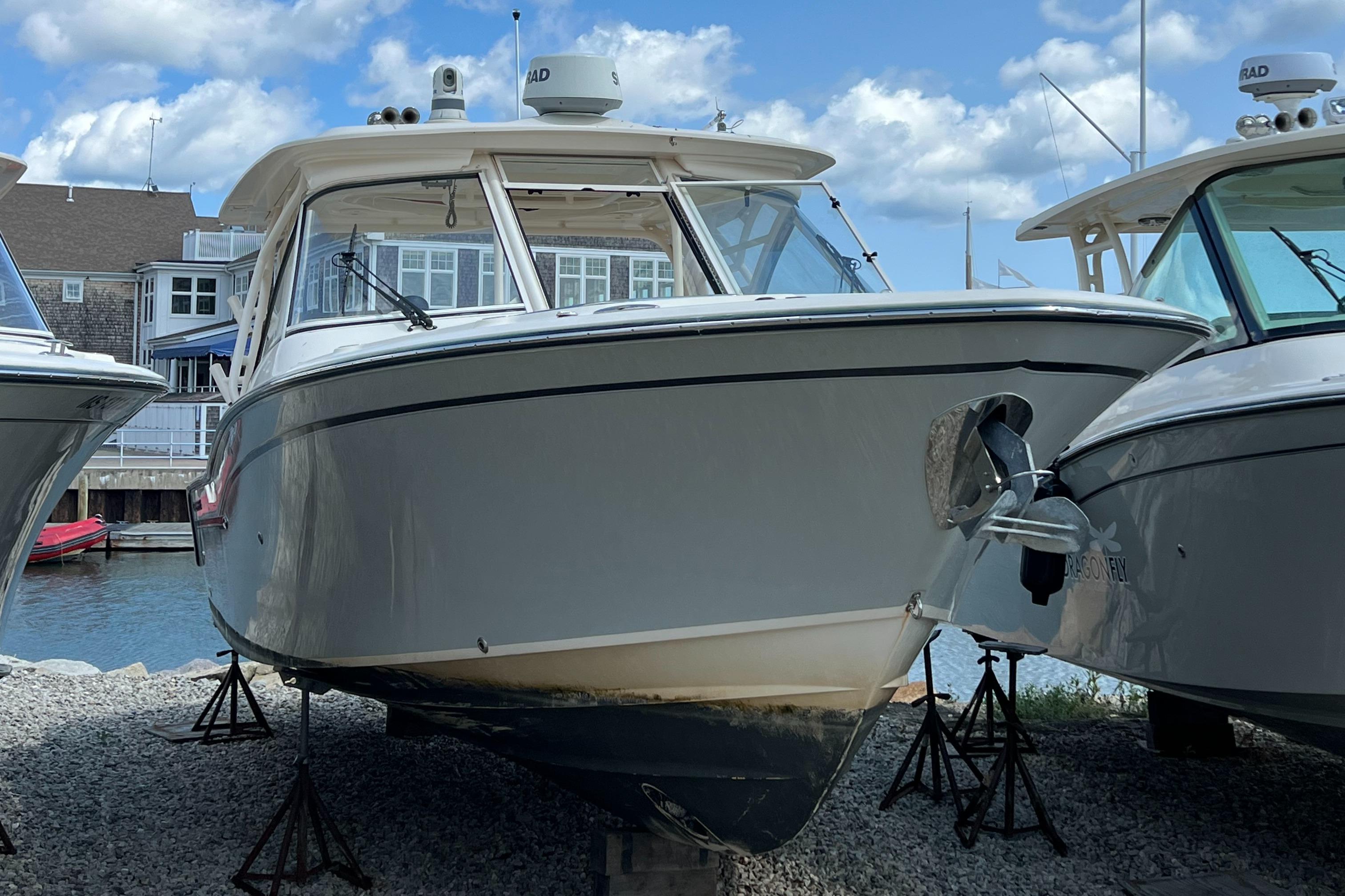 2018 Grady-White Freedom 325