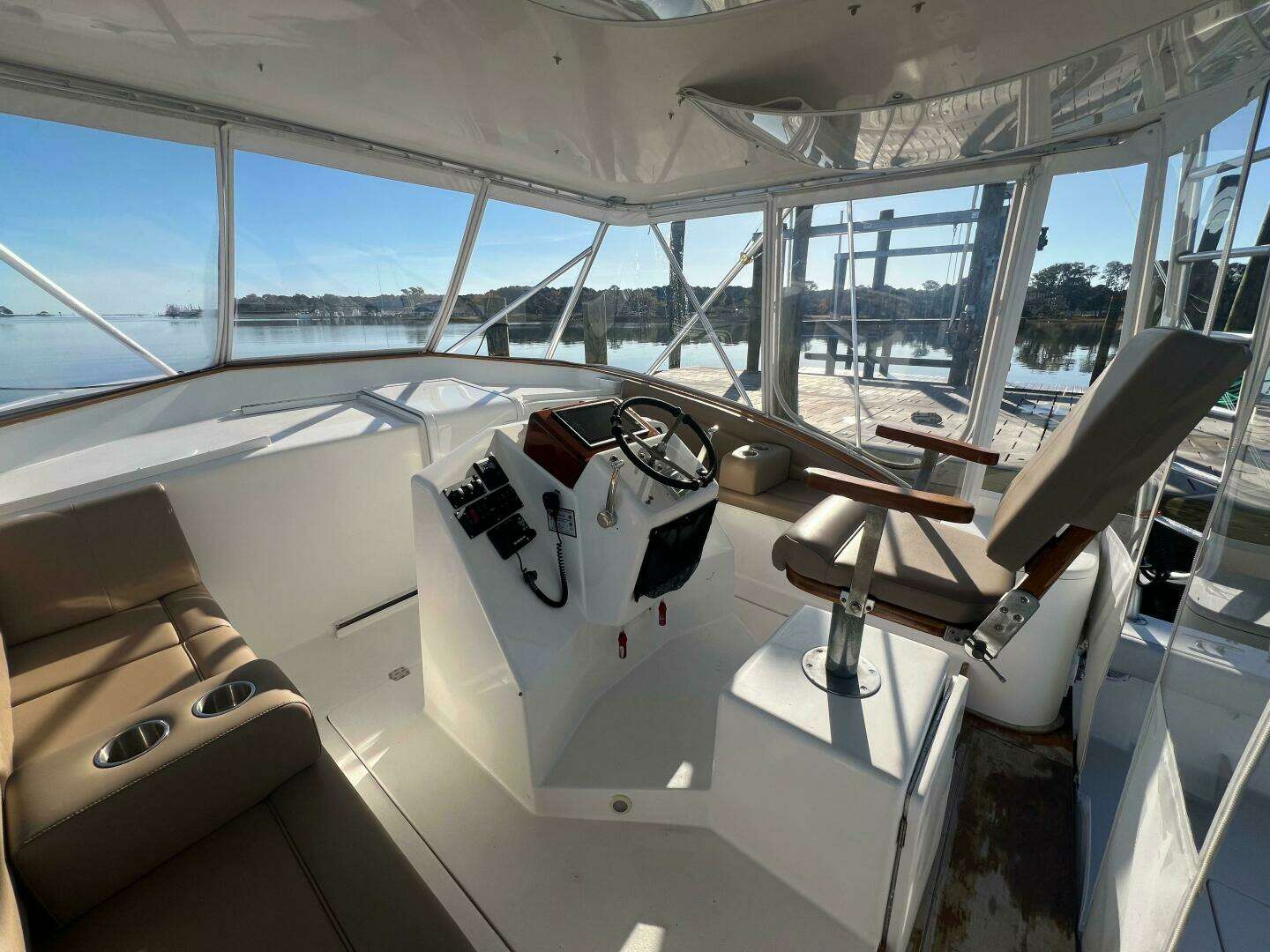 1998 Jersey Cape 36 Express - Image 13