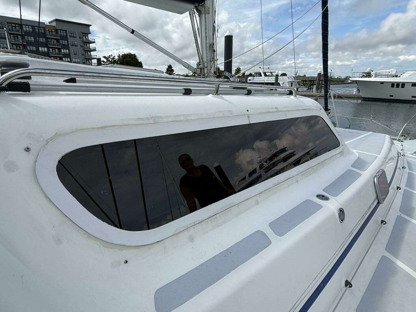 2011 Royal Cape Catamarans Majestic 53 - Image 9