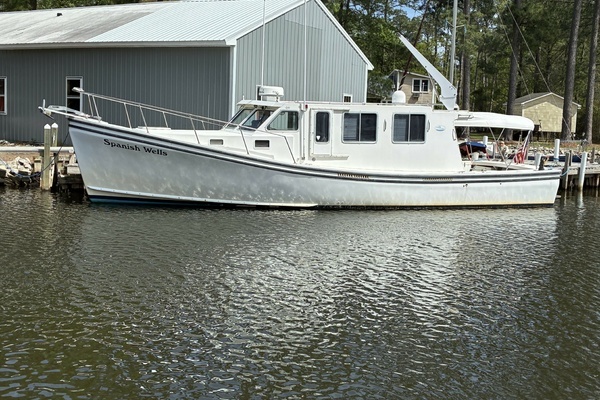 2000 Provincial 42 Pleasure Boat