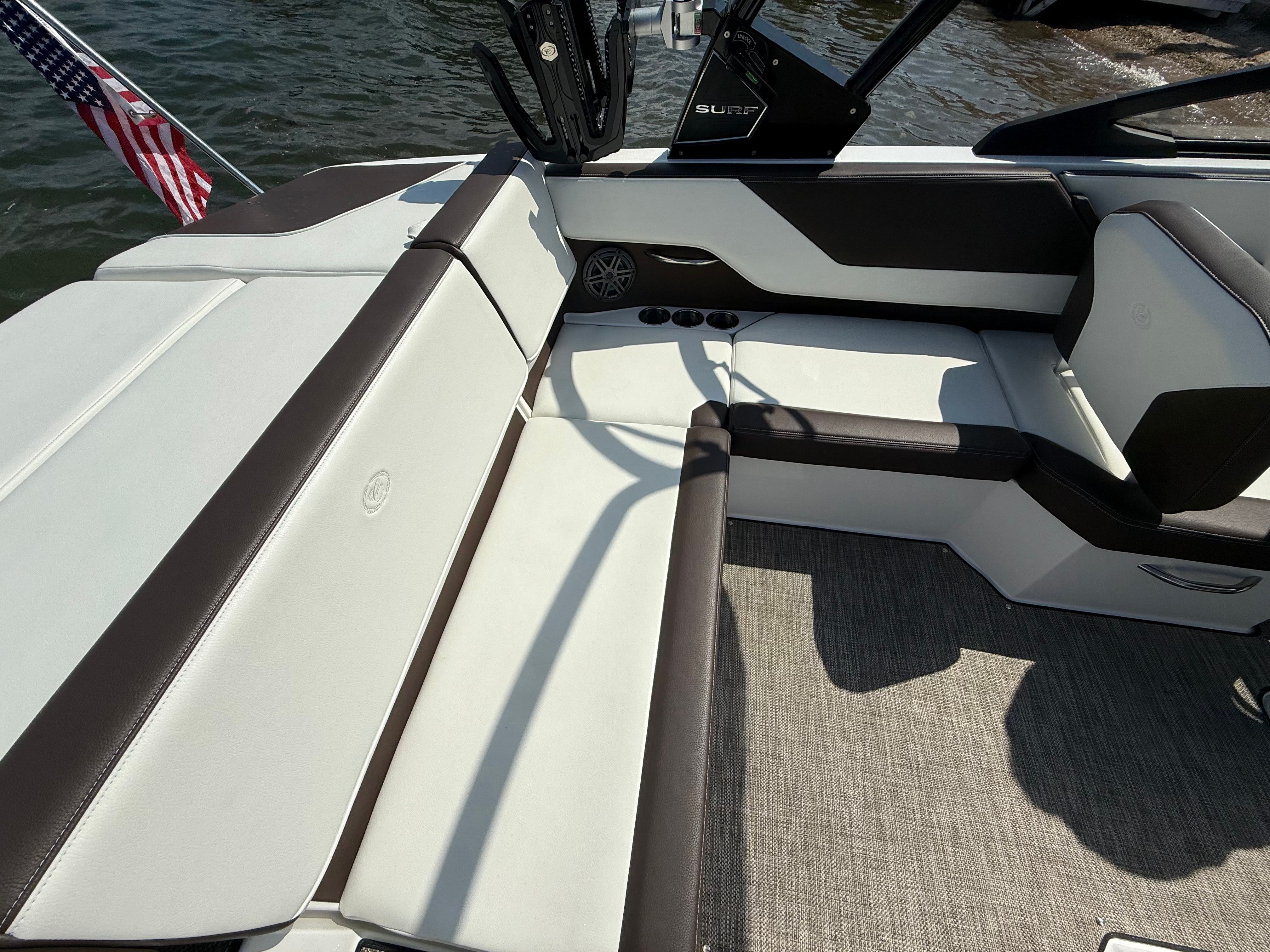 2025 Cobalt CS23 Surf - 21