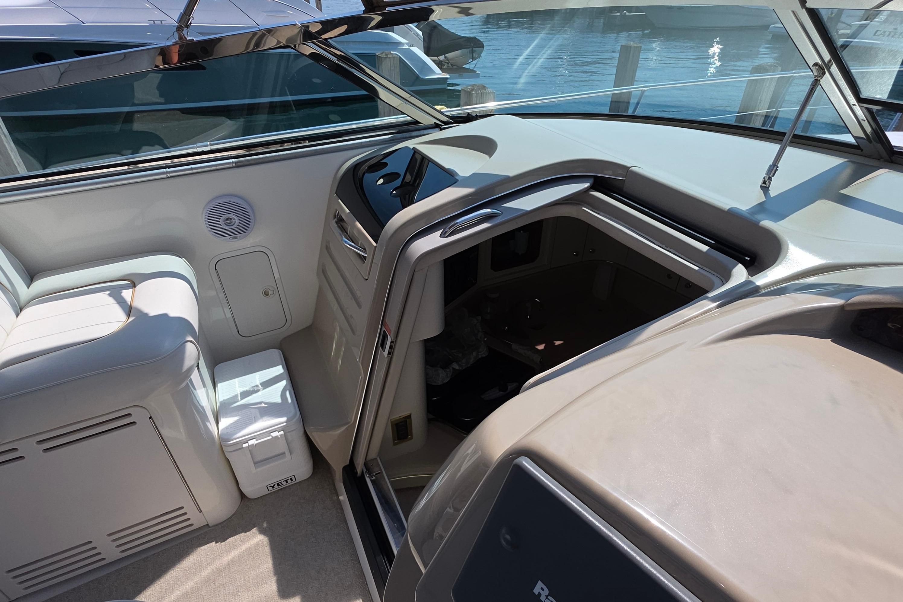 1998 Sea Ray Sundancer 370 - 23