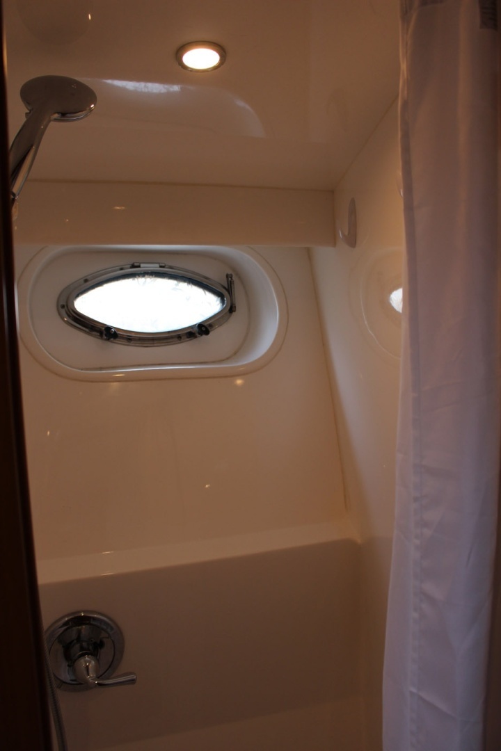 2007 Jefferson Motor Yacht - Image 19