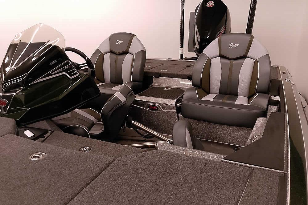2026 Ranger Z519R Cup-Equipped boat interior with sleek seats and modern dashboard design.