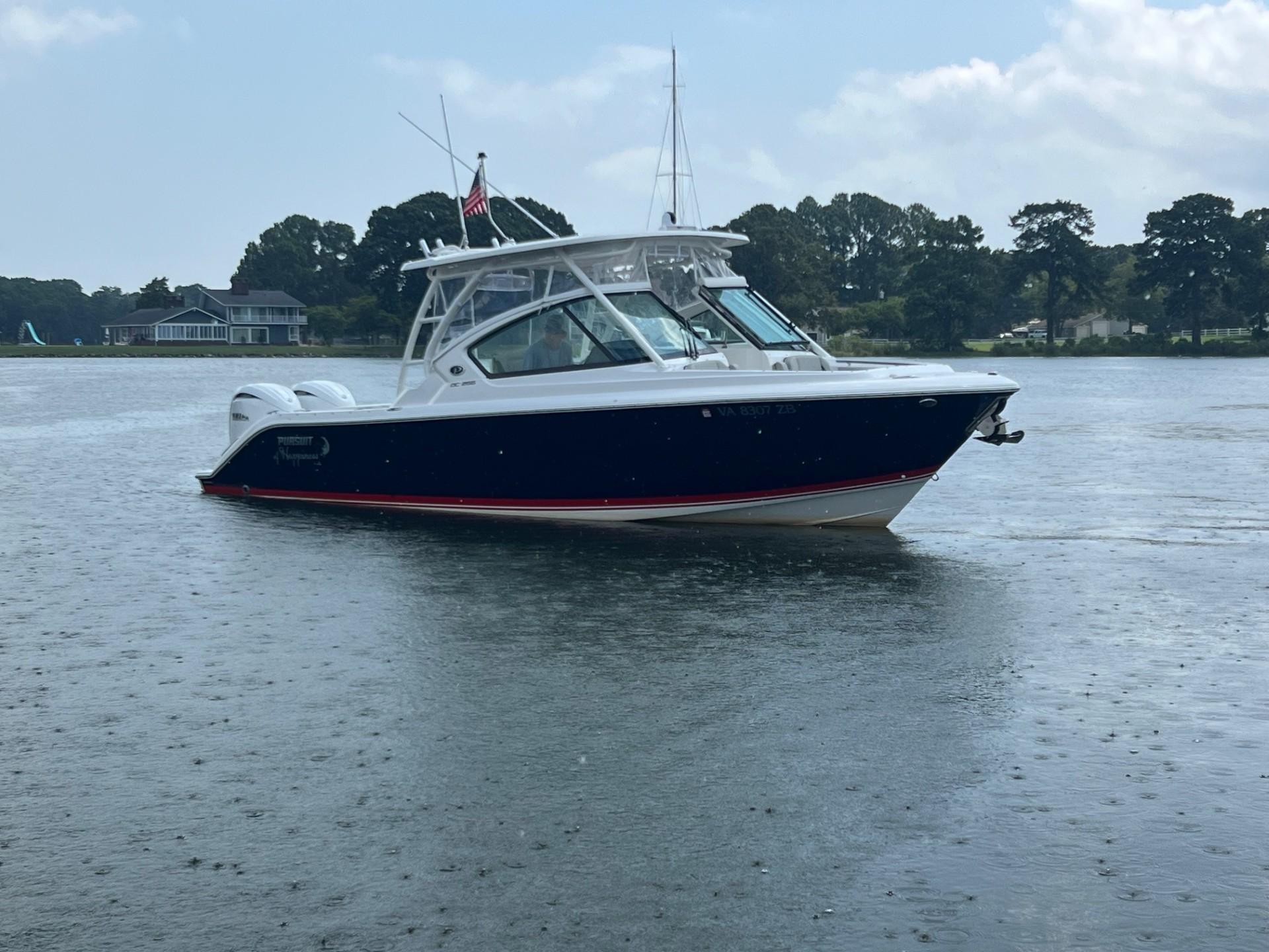 2025 Pursuit DC 266 Dual Console