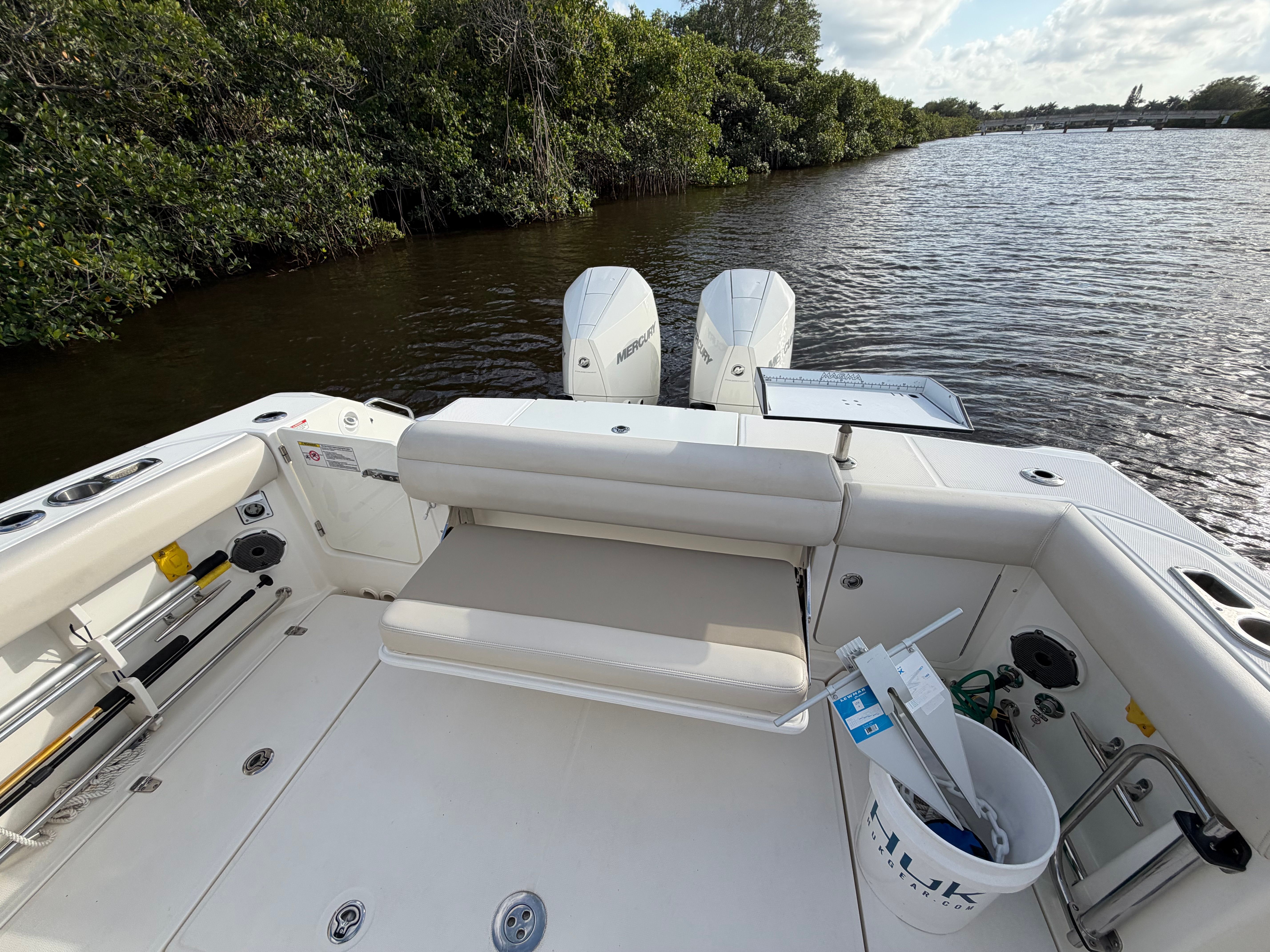2021 Boston Whaler 330 Outrage - 25