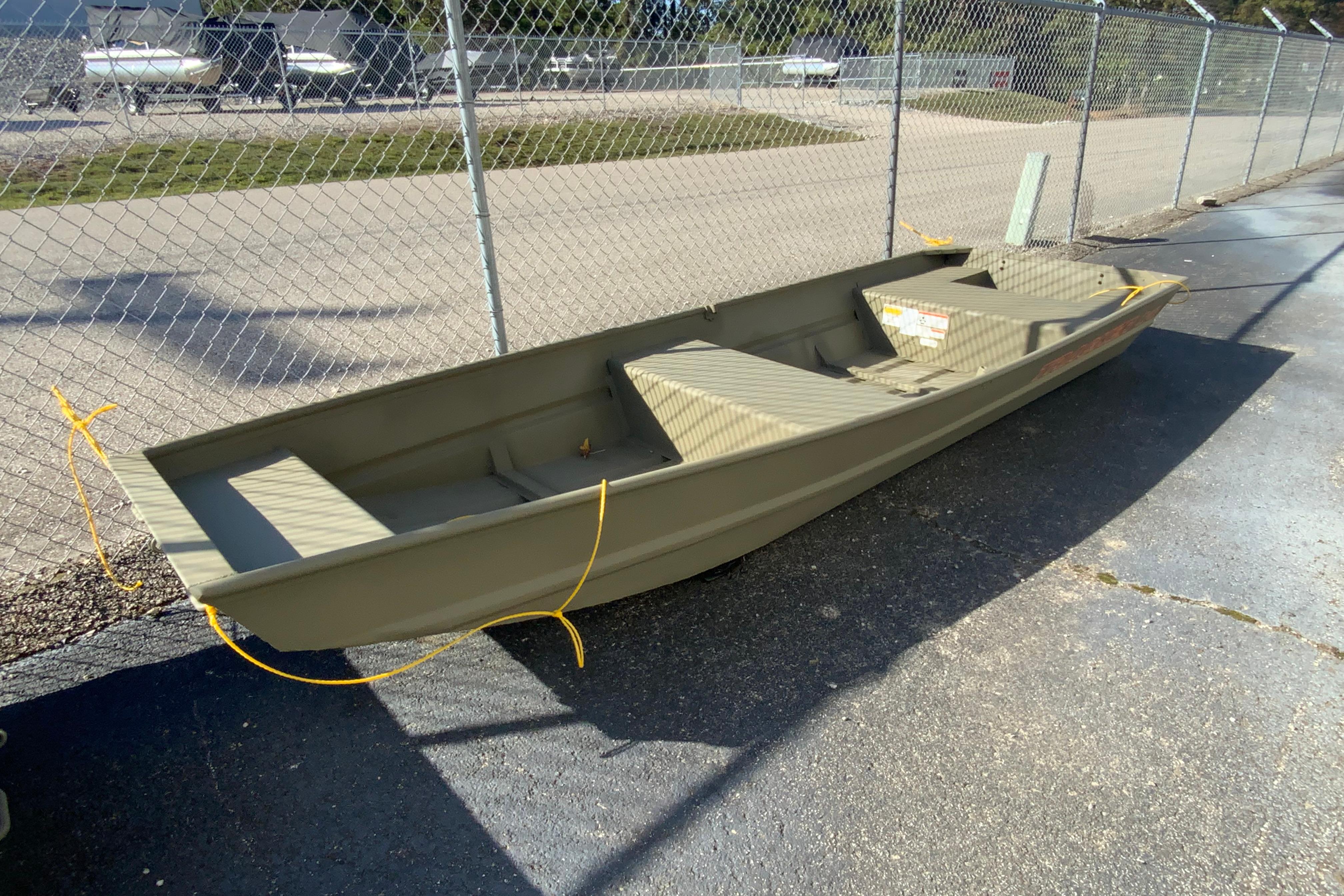 2026 Tracker Grizzly 14 Jon