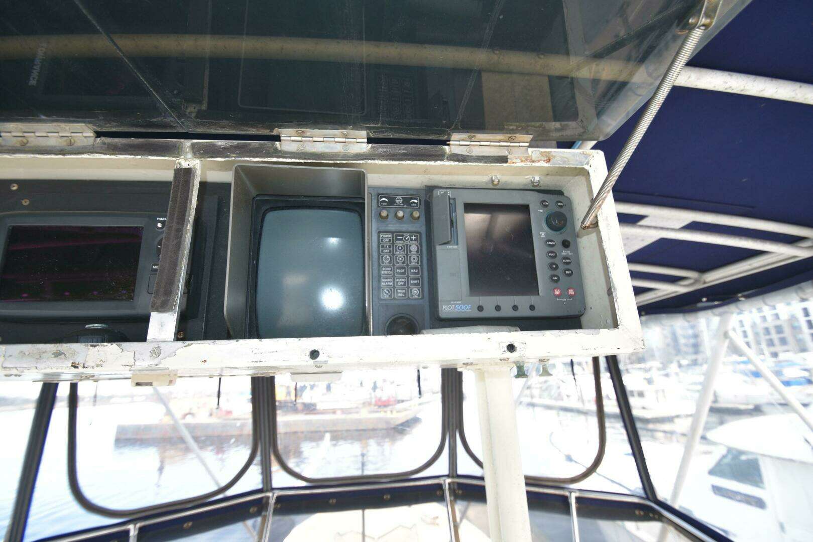 1978 Hatteras 46 Convertible - Image 17