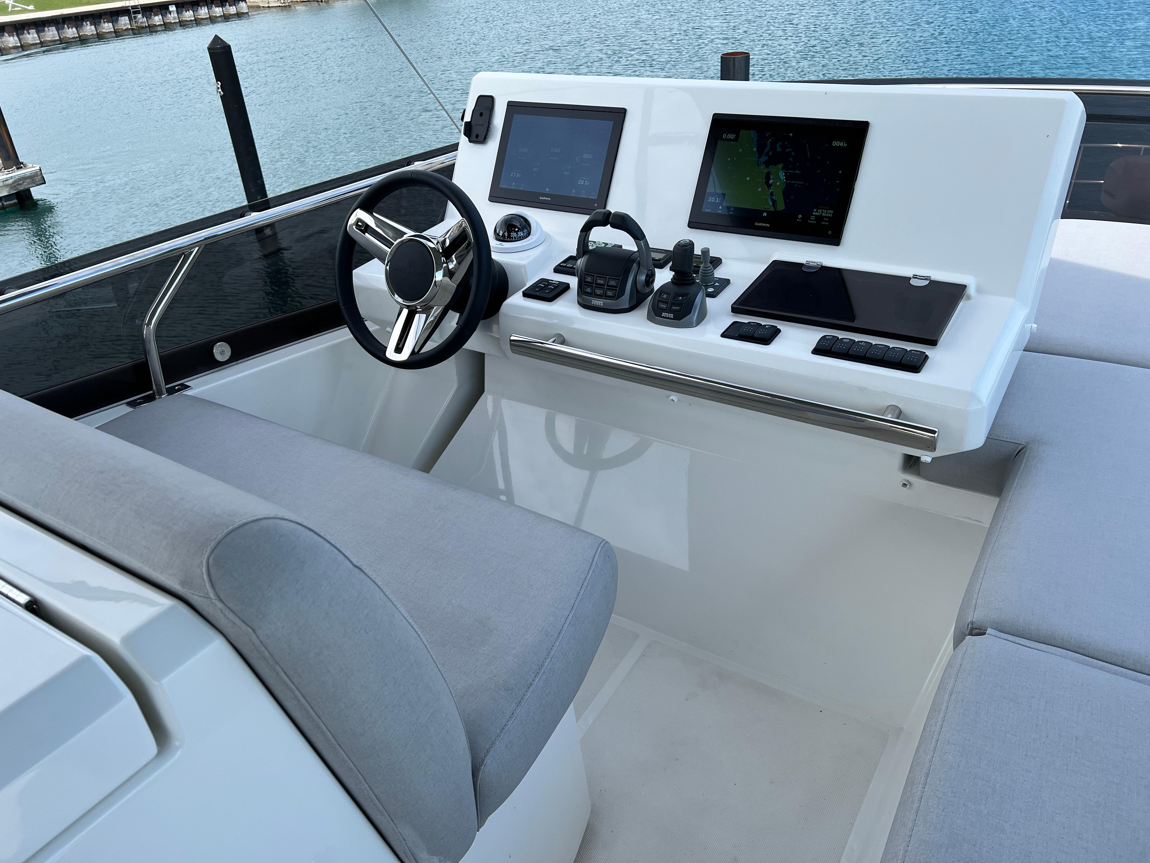 2024 Prestige 520 - 53