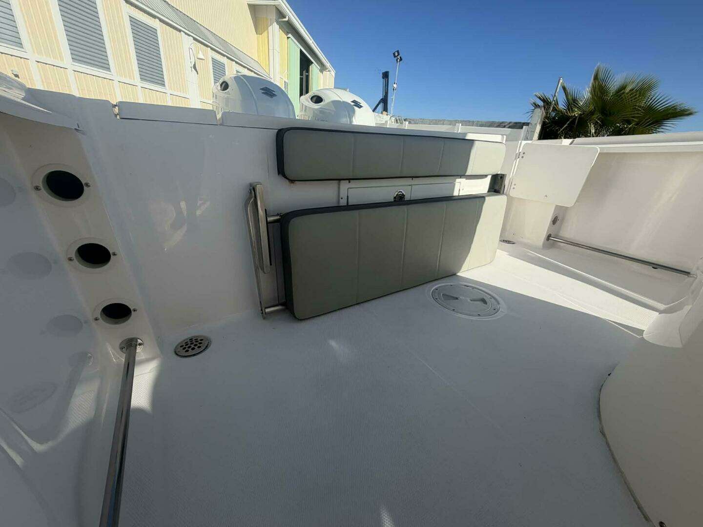 2021 Aquasport 2500 Center Console - Image 15