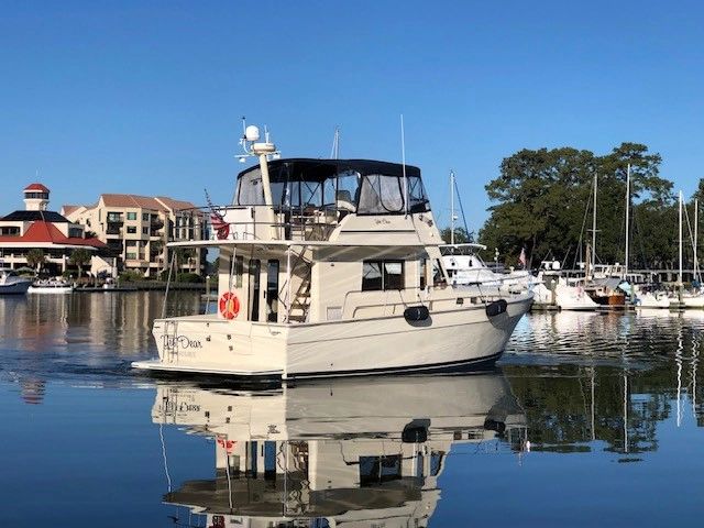 2006 Mainship 43 Trawler - Image 8