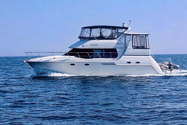 1999 Carver 406 Aft Cabin Motor Yacht