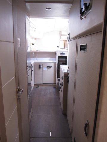 2025 Jeanneau Yacht 65 - 70