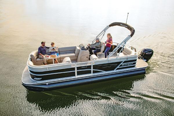 2025 Ranger Reata 220C - 55