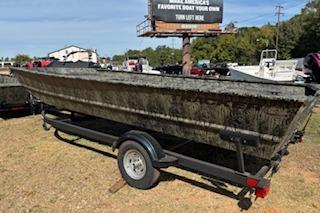 2026 Tracker Grizzly 2072 Utility