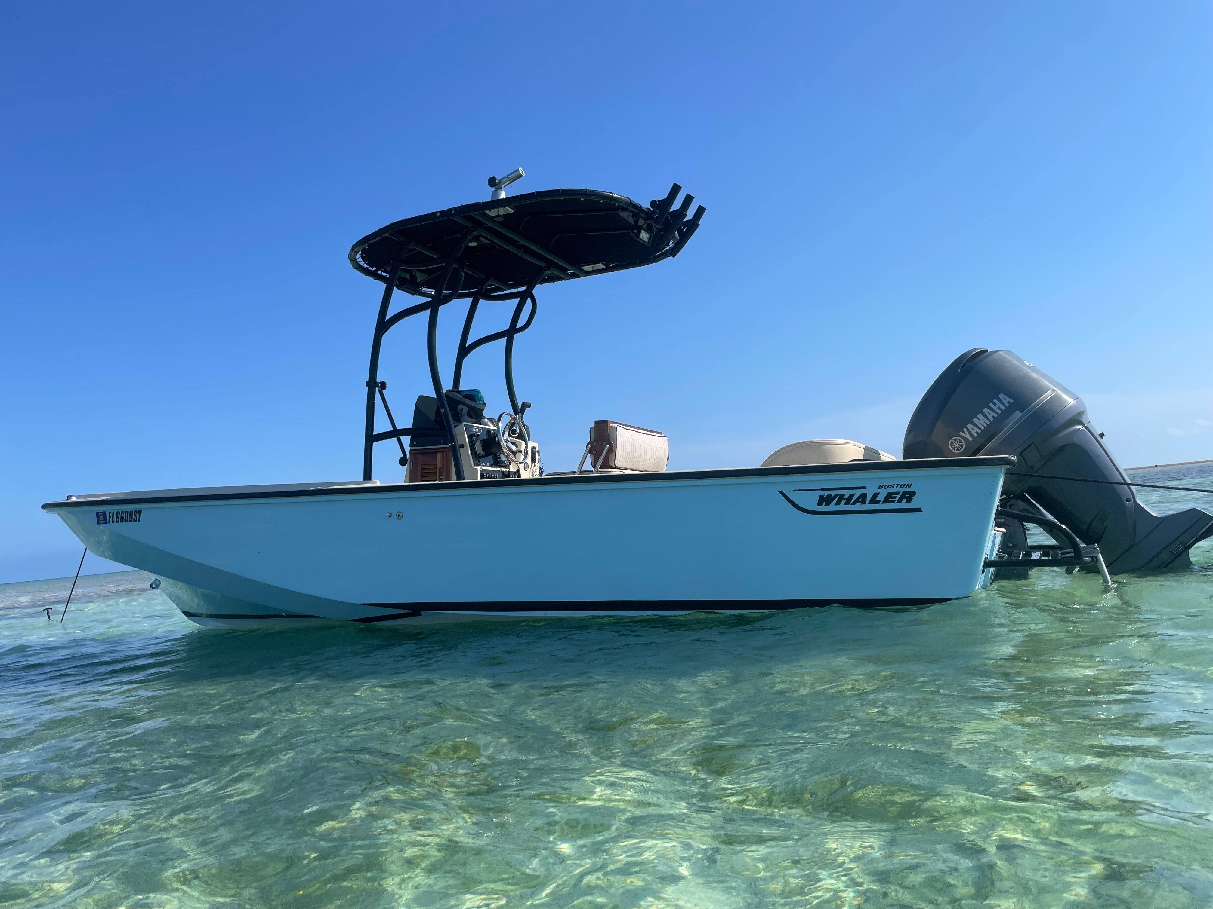 1985 Boston Whaler Outrage - 5