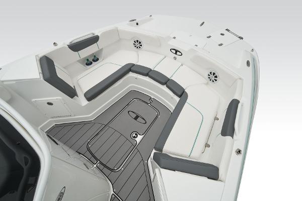 2025 Tahoe 2150 CC - 23