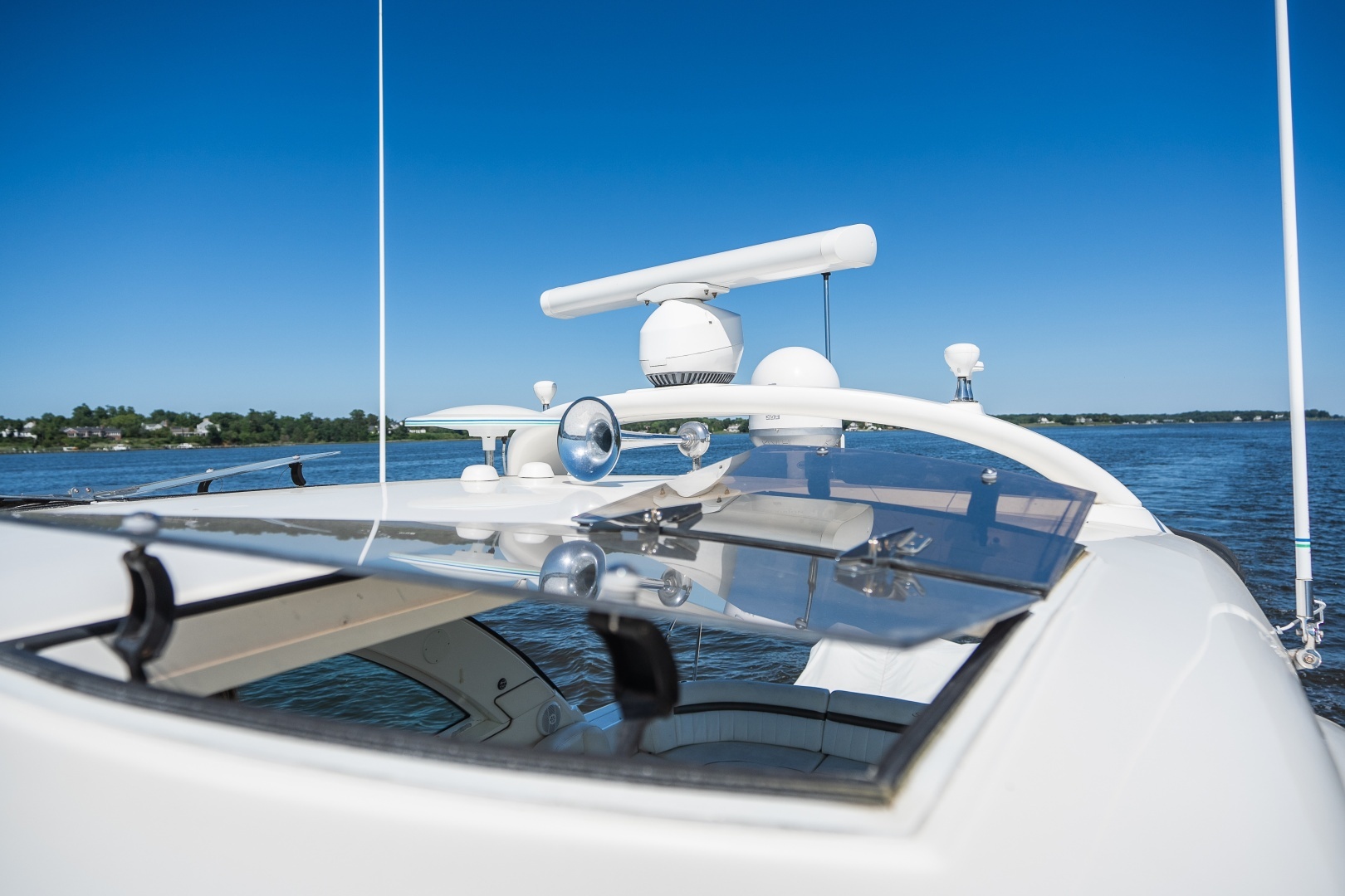 2005 Sea Ray 480 Motor Yacht - Image 15