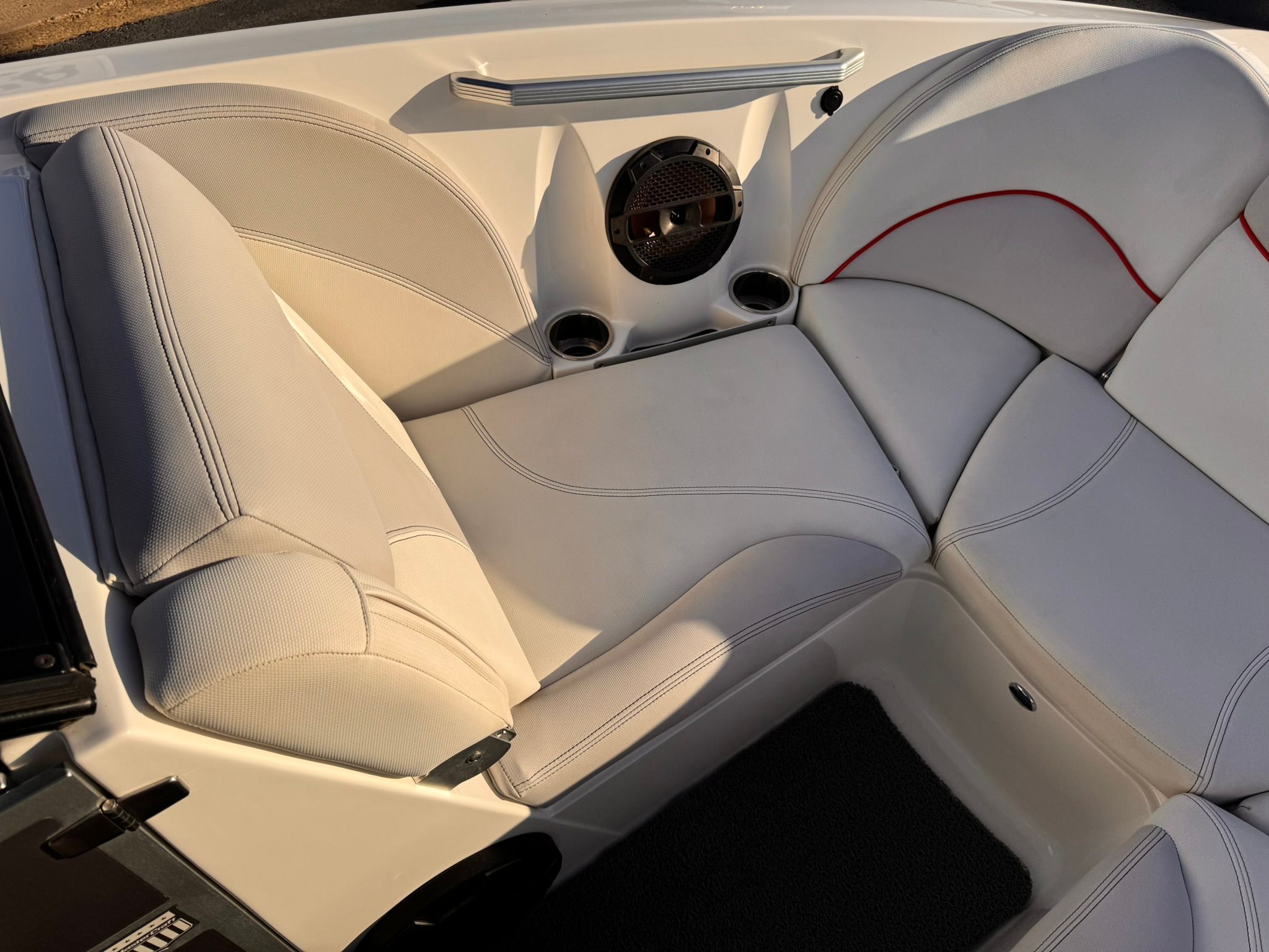 2018 MASTERCRAFT X23 - Image 14