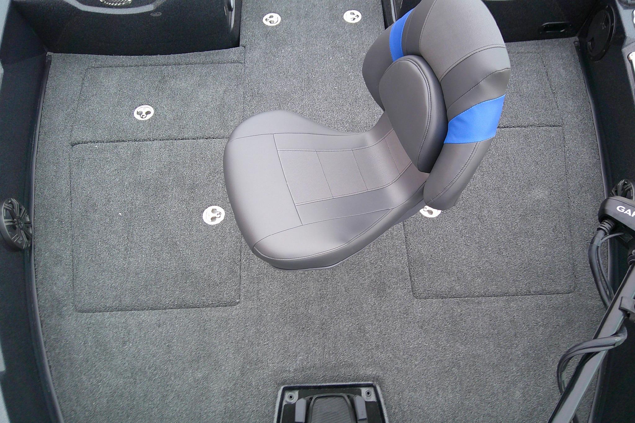 2026 Nitro ZV19 Sport Pro boat interior with gray and blue seating.