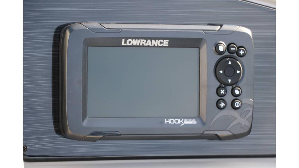2025 Sylvan Mirage 820 Party Fish Premium - 23